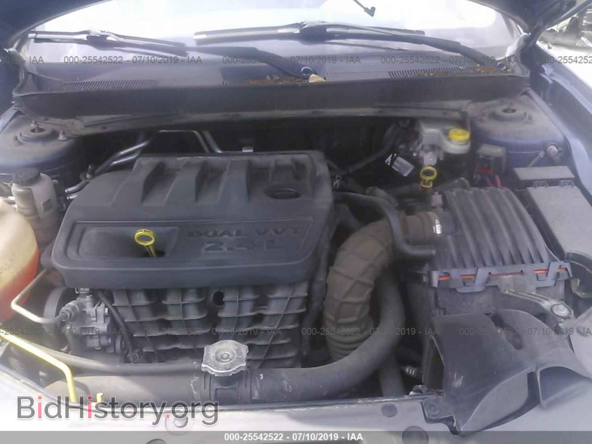 2009 CHRYSLER SEBRING - VIN: 1C3LC56B09N552905 - Фото 10