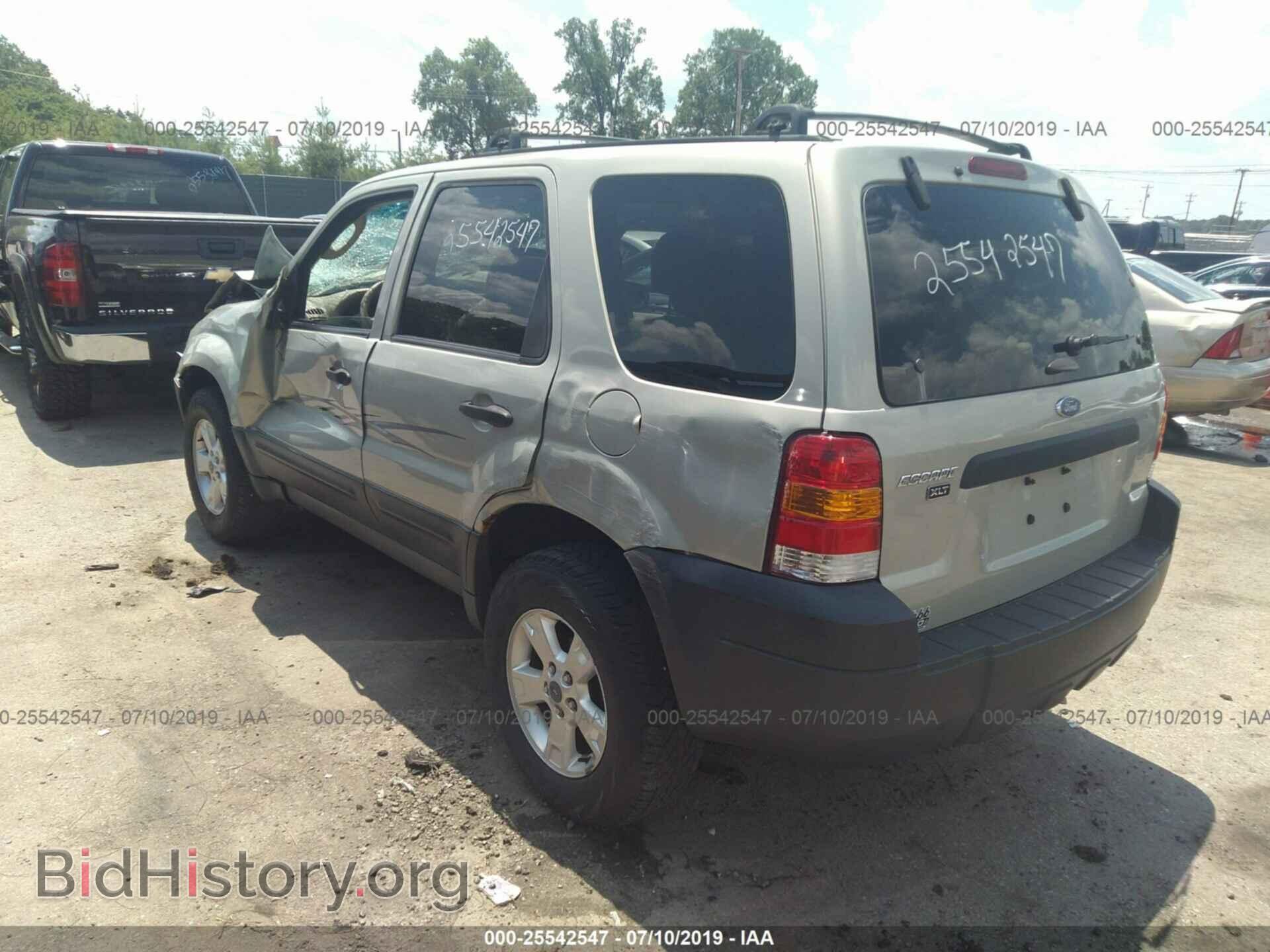 2005 FORD ESCAPE - VIN: 1FMYU03105DA12009 - Фото 3