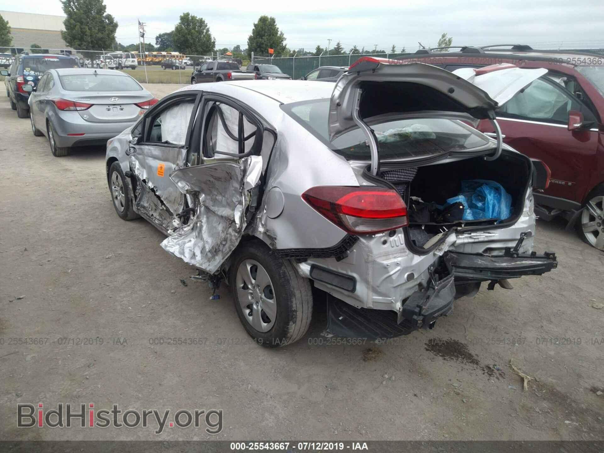 2017 KIA FORTE - VIN: 3KPFK4A78HE088483 - Фото 3
