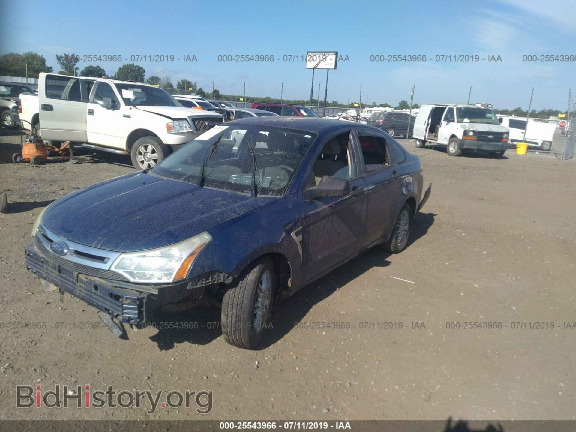 2008 FORD FOCUS - VIN: 1FAHP35N68W190227 - Фото 2