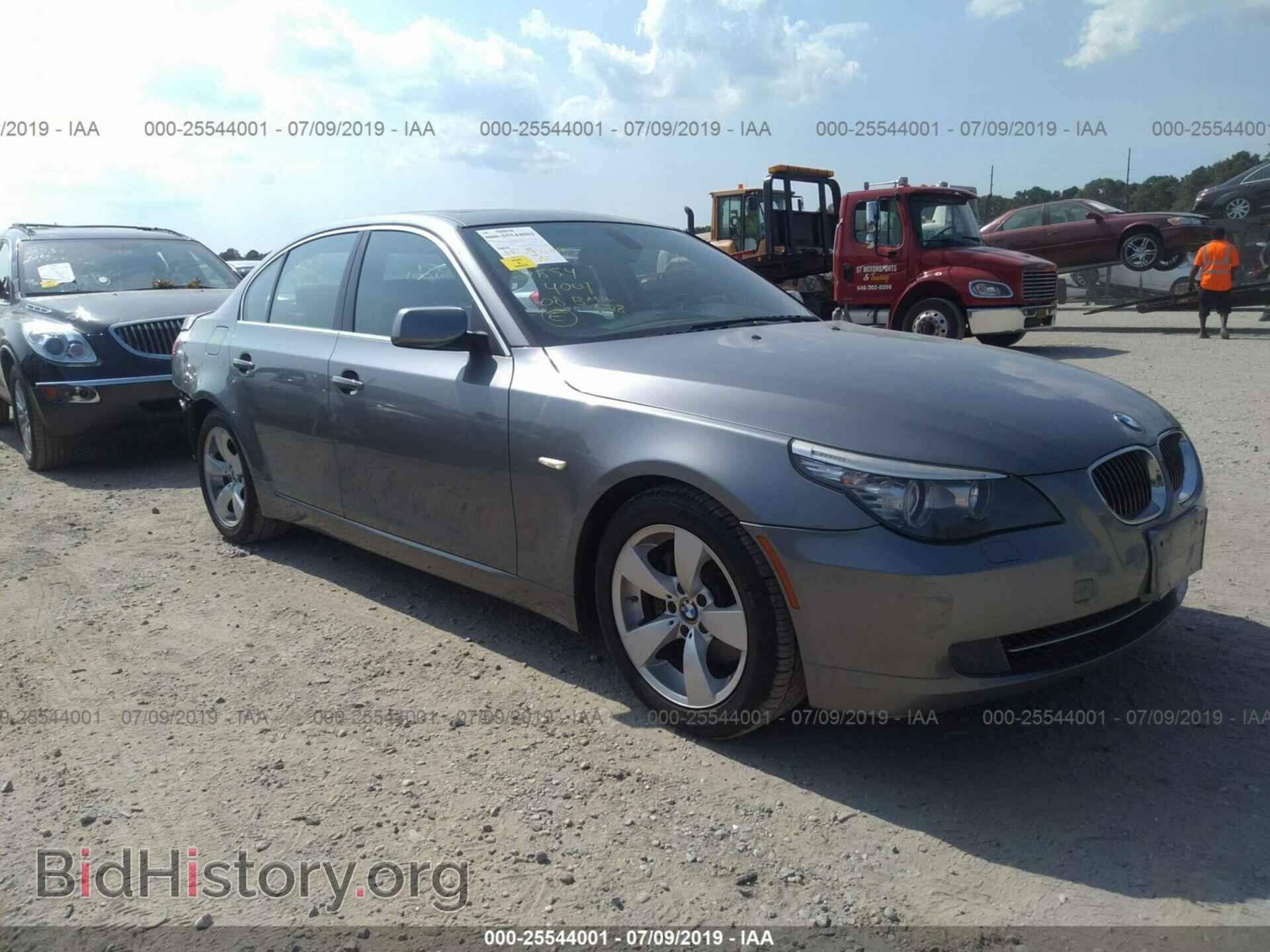 Photo WBANU53588CT12668 - BMW 528 2008