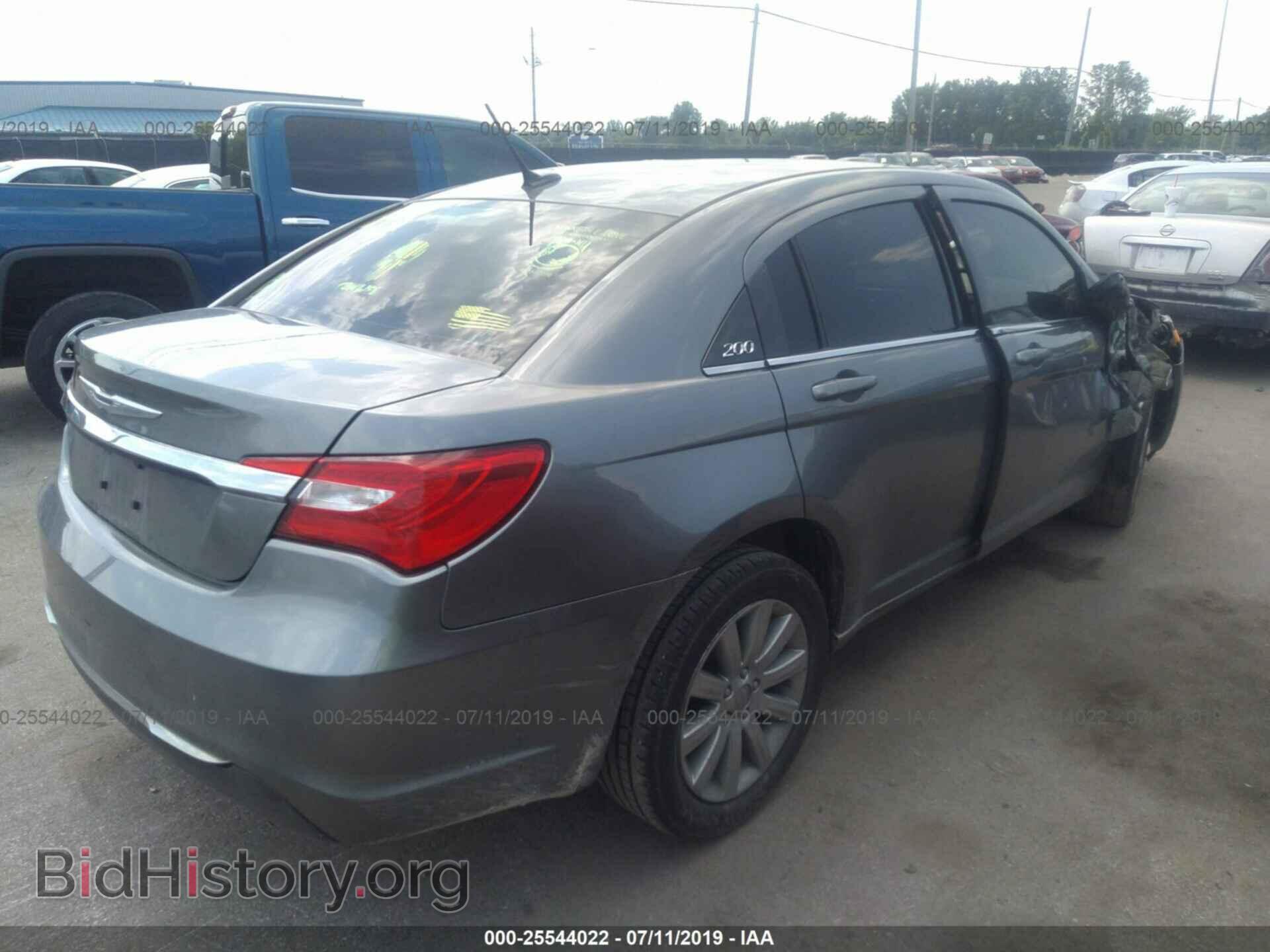 2013 CHRYSLER 200 - VIN: 1C3CCBBB2DN658477 - Фото 4