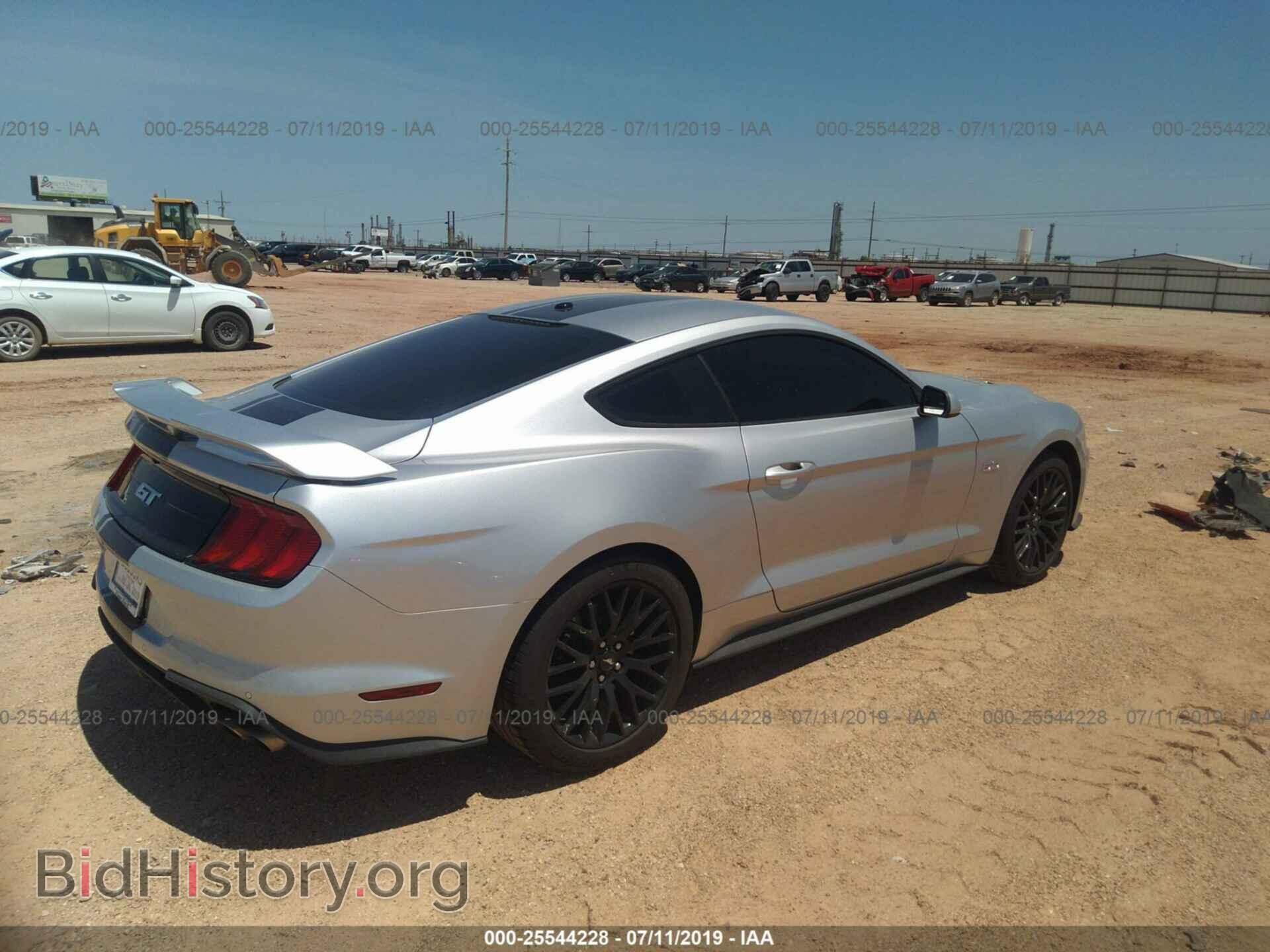 2019 FORD MUSTANG - VIN: 1FA6P8CF7K5168556 - Фото 4