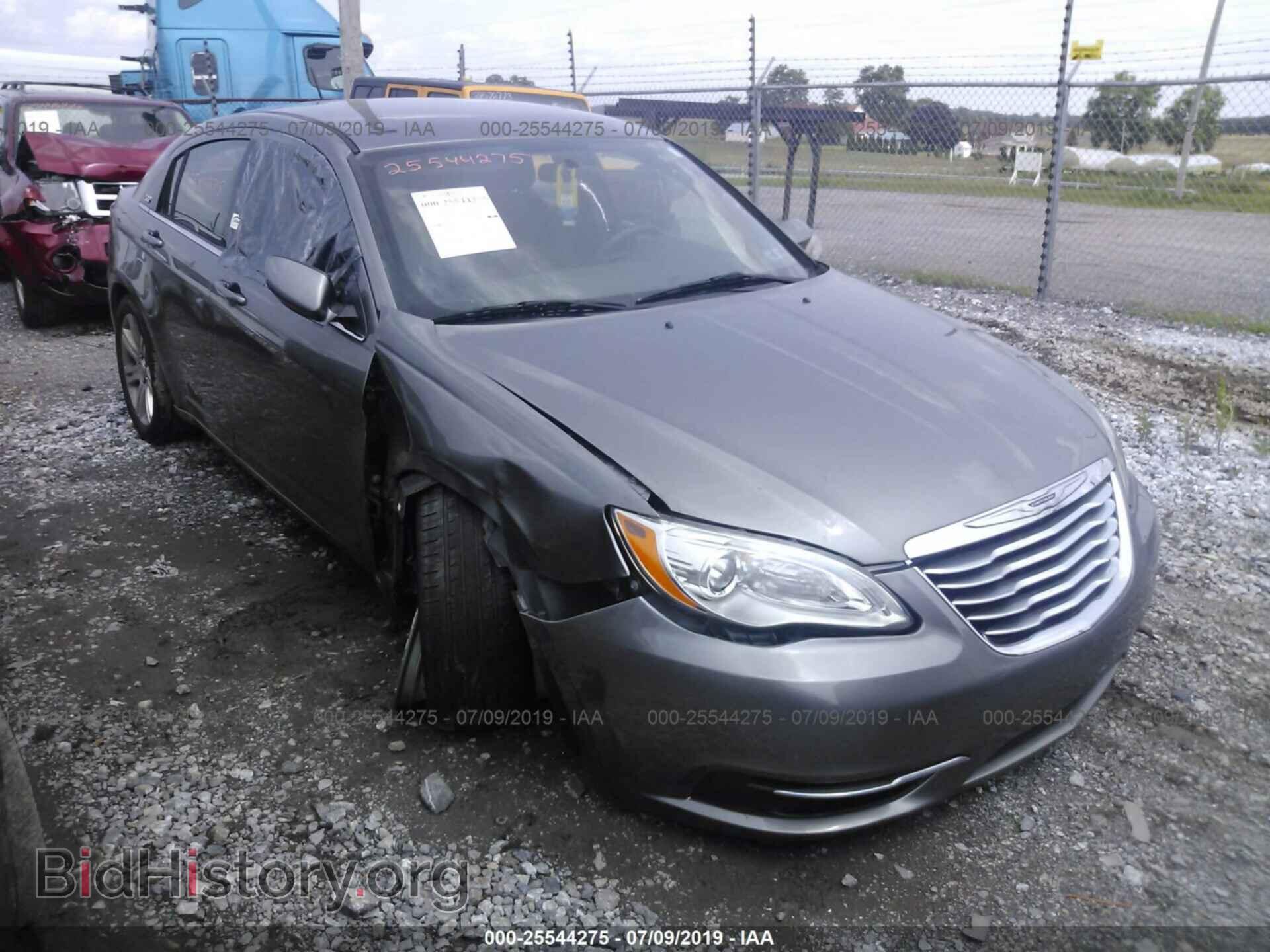 Photo 1C3CCBAB8DN647615 - CHRYSLER 200 2013