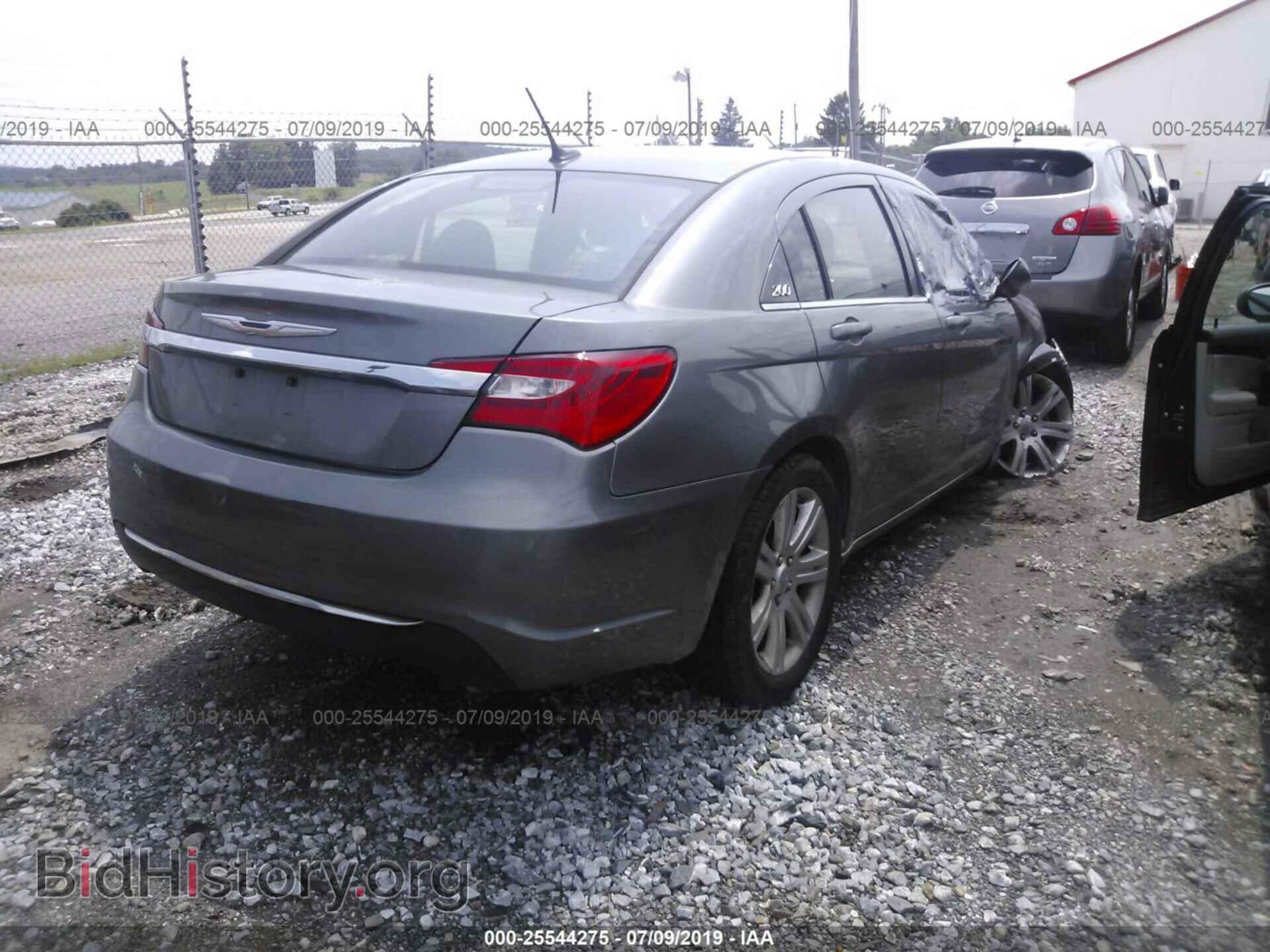 2013 CHRYSLER 200 - VIN: 1C3CCBAB8DN647615 - Photo 4