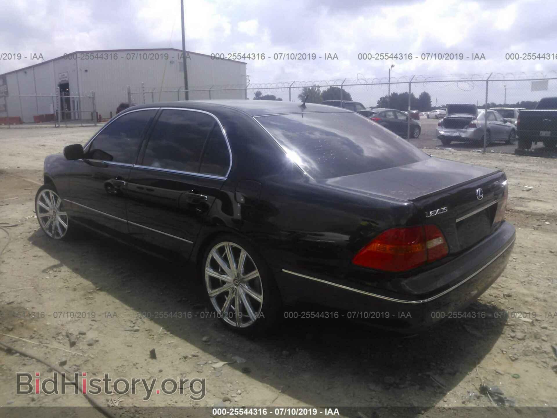 2001 LEXUS LS - VIN: JTHBN30F710050586 - Фото 3