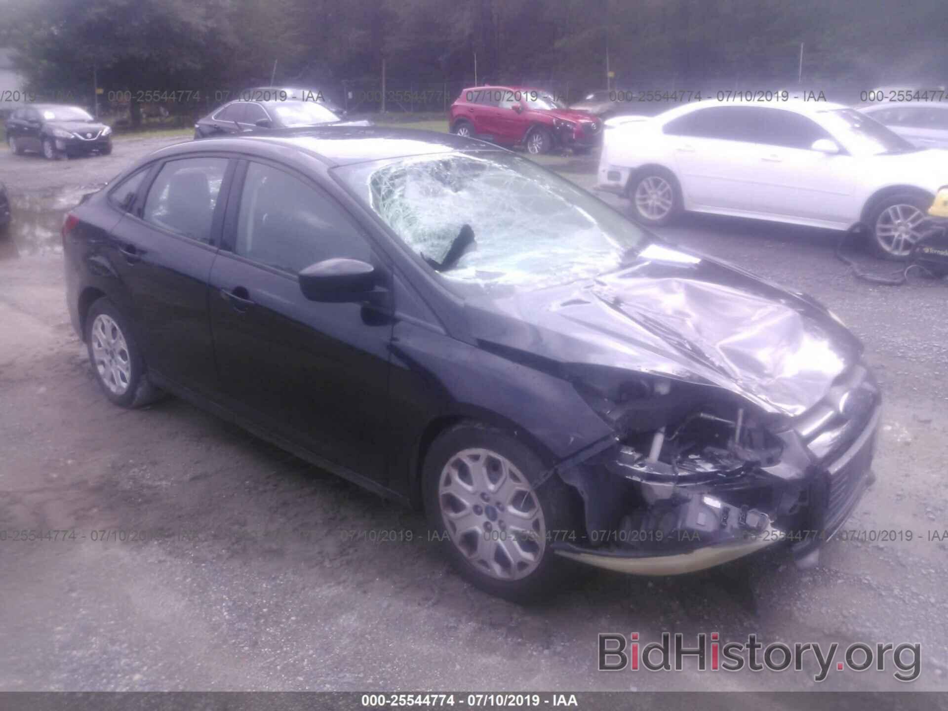 Photo 1FAHP3F2XCL219596 - FORD FOCUS 2012