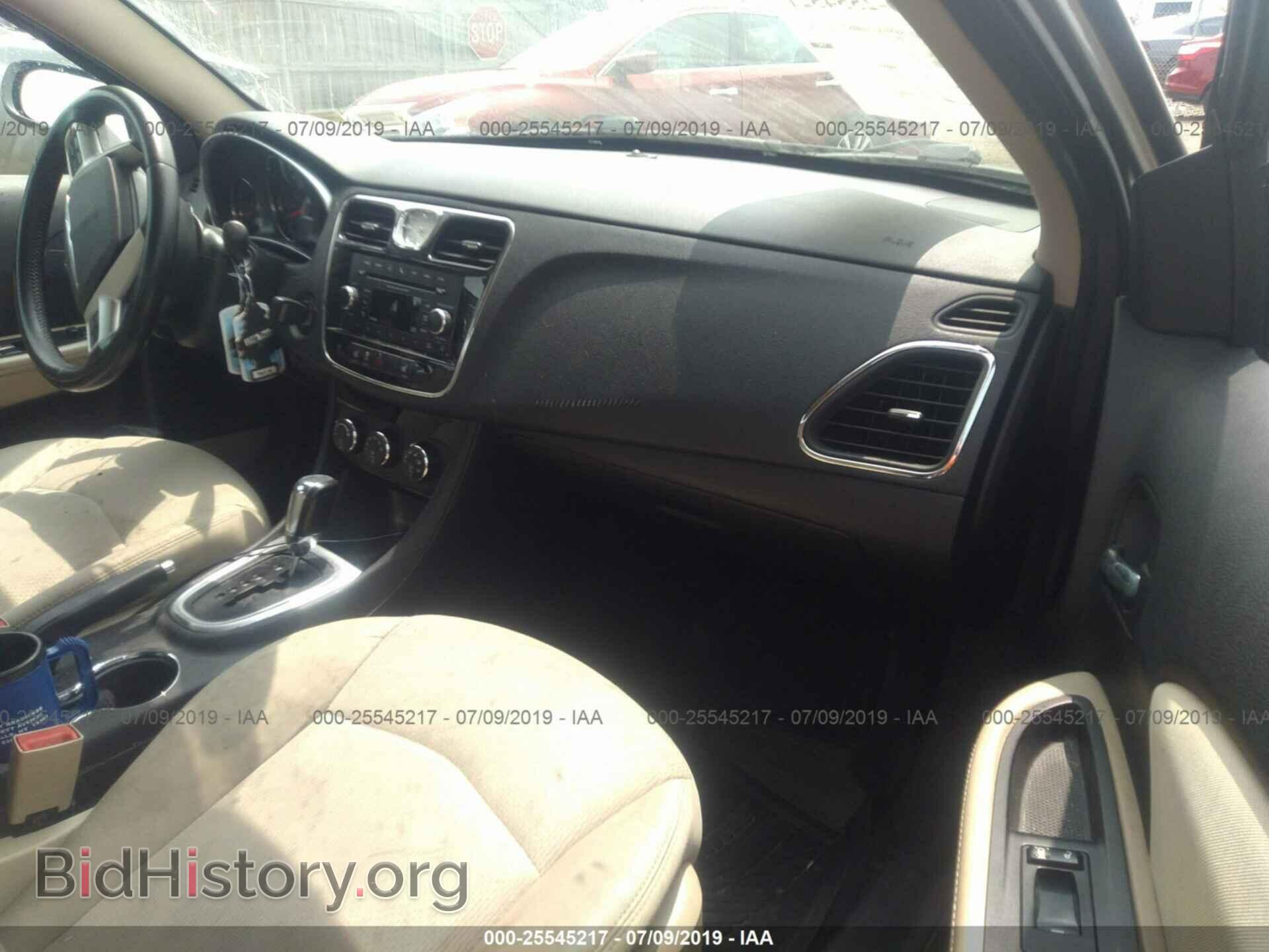 2012 CHRYSLER 200 - VIN: 1C3CCBBB2CN107500 - Фото 5