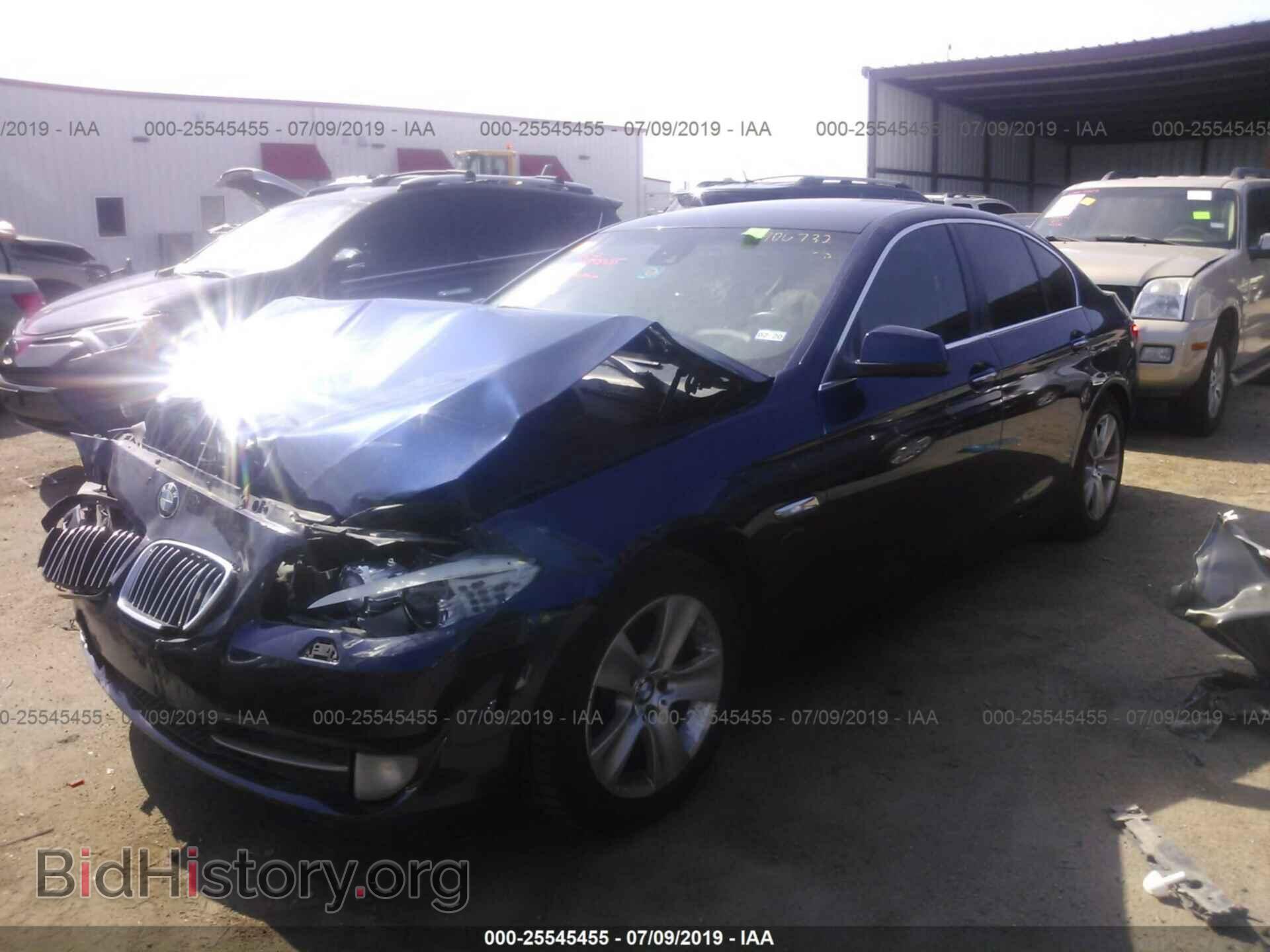 2012 BMW 528 - VIN: WBAXG5C59CDX06117 - Фото 2