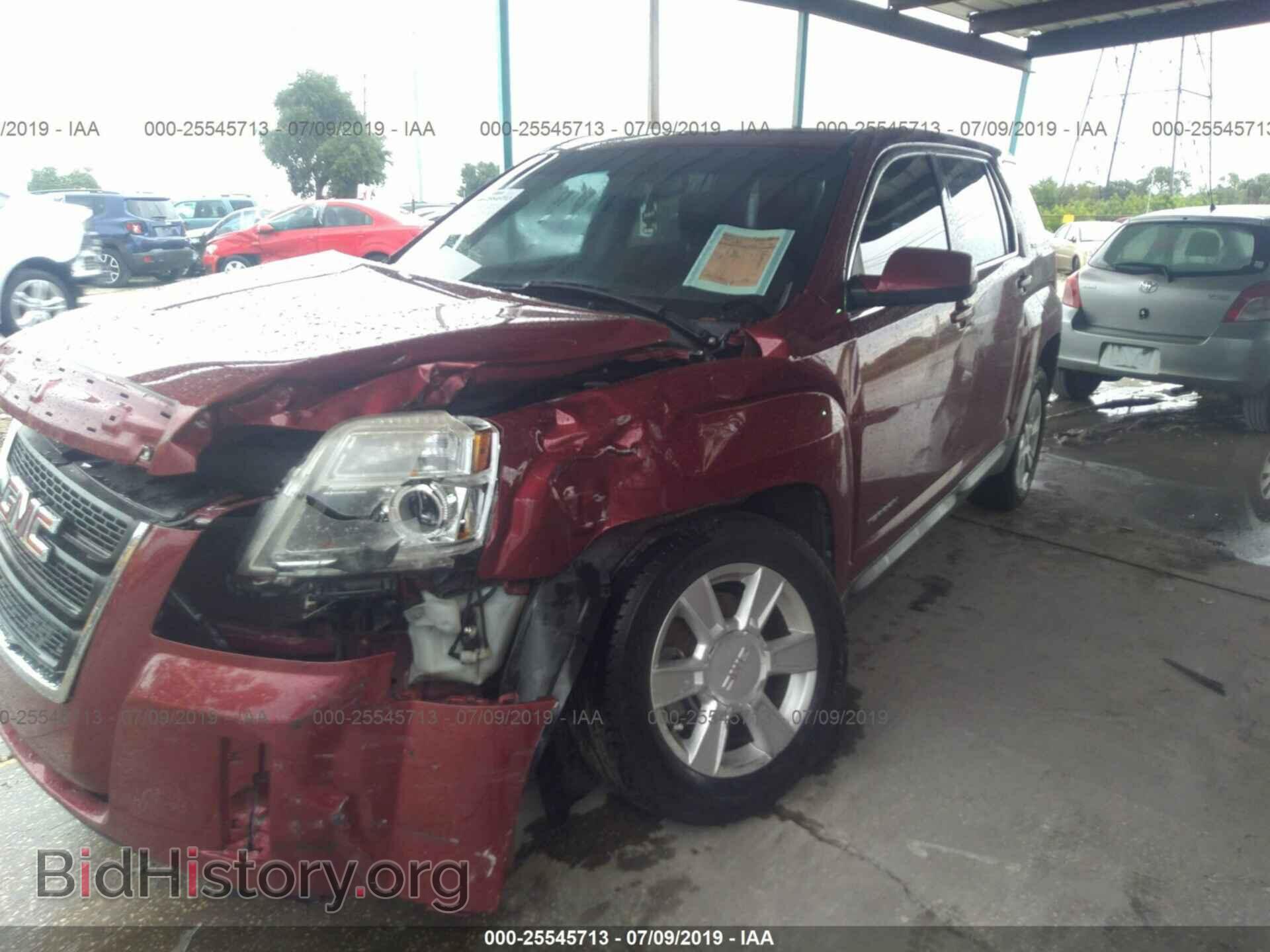 2011 GMC TERRAIN - VIN: 2CTALMECXB6411409 - Photo 2