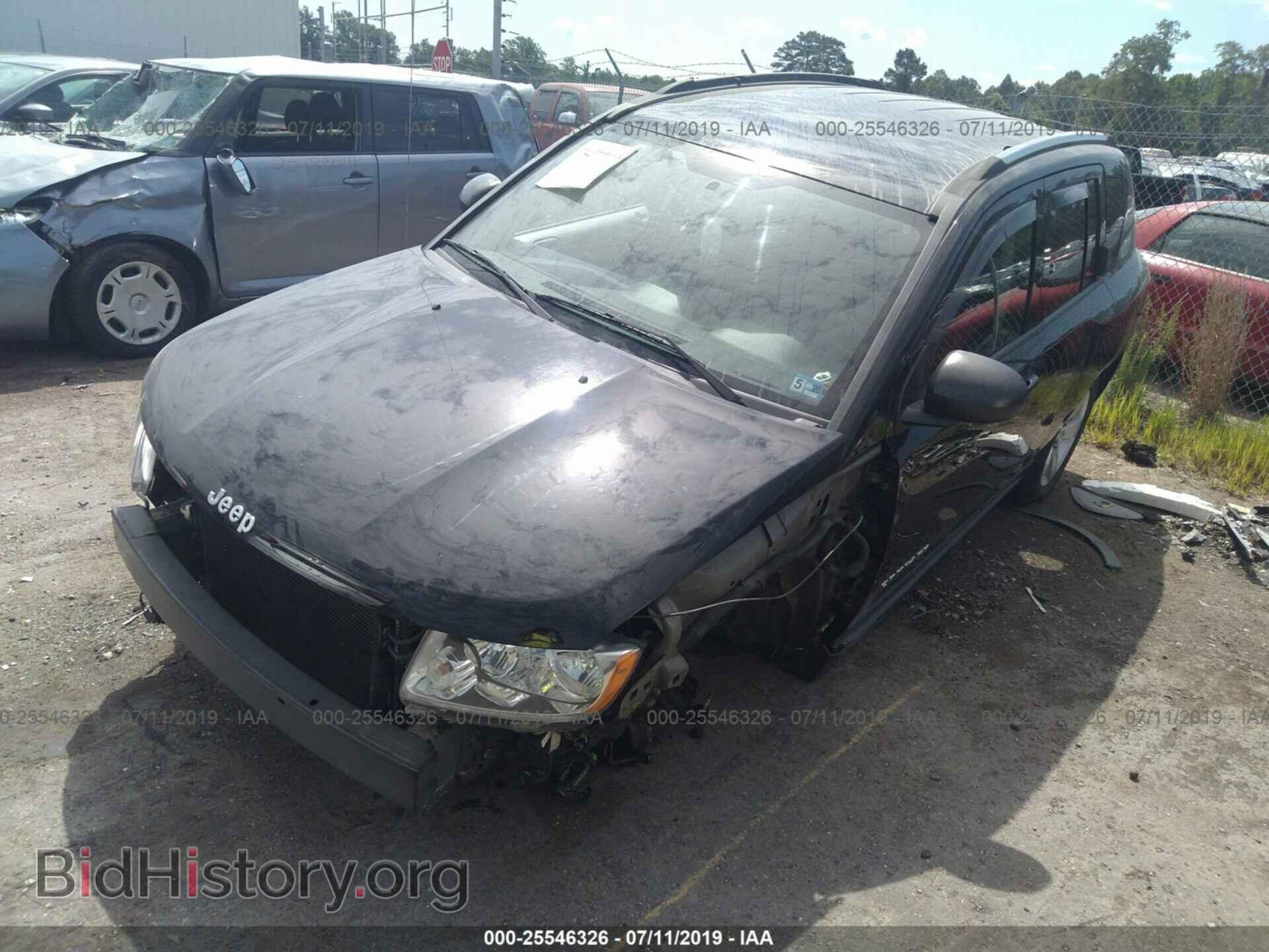 2012 JEEP COMPASS - VIN: 1C4NJDBBXCD597115 - Photo 2