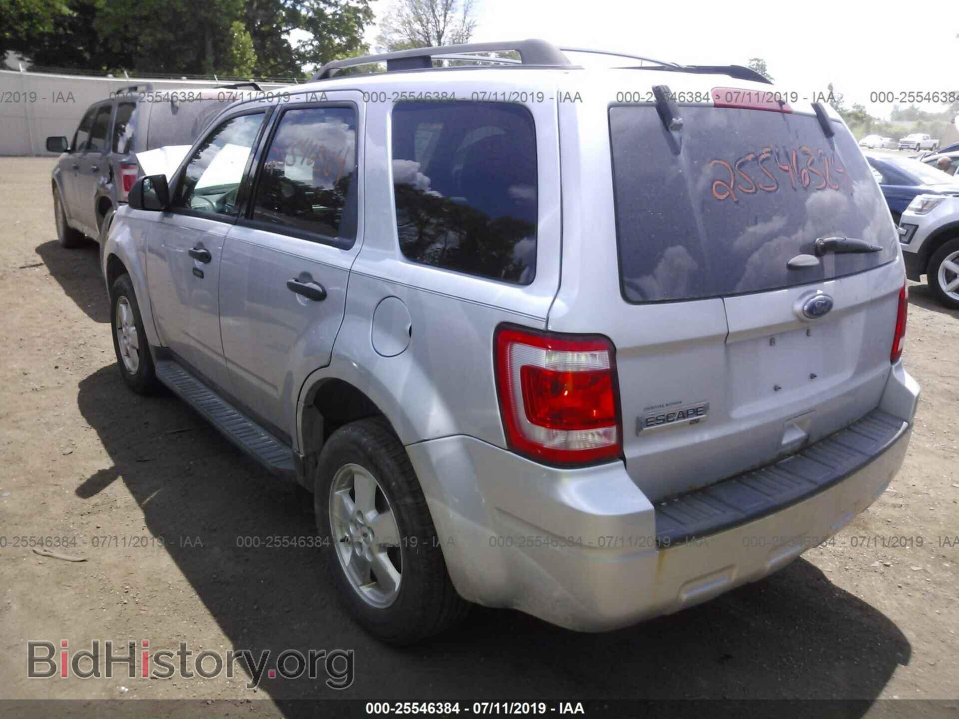 2011 FORD ESCAPE - VIN: 1FMCU9D79BKB71412 - Фото 3