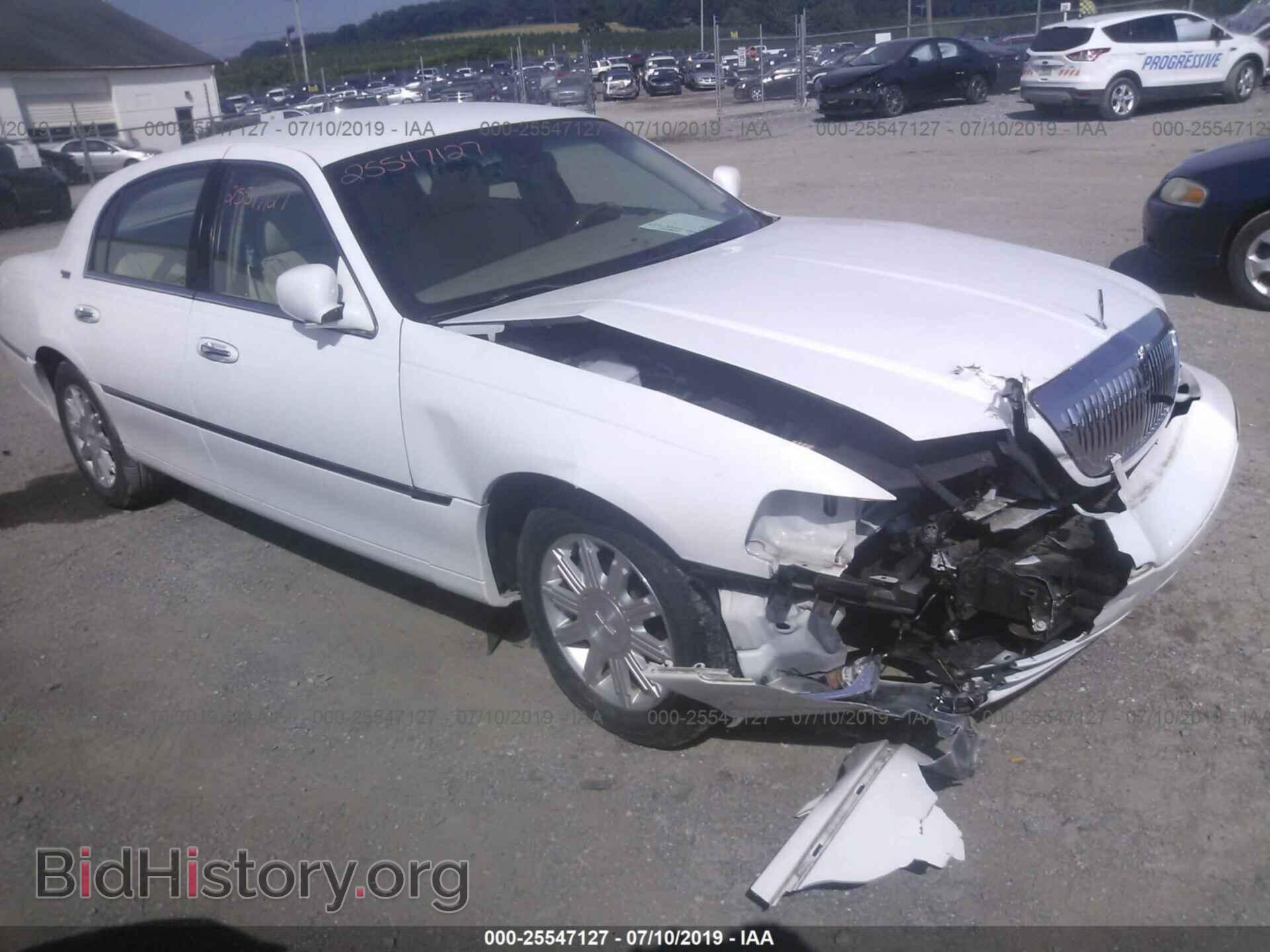 Фотография 2LNHM82W78X652808 - LINCOLN TOWN CAR 2008