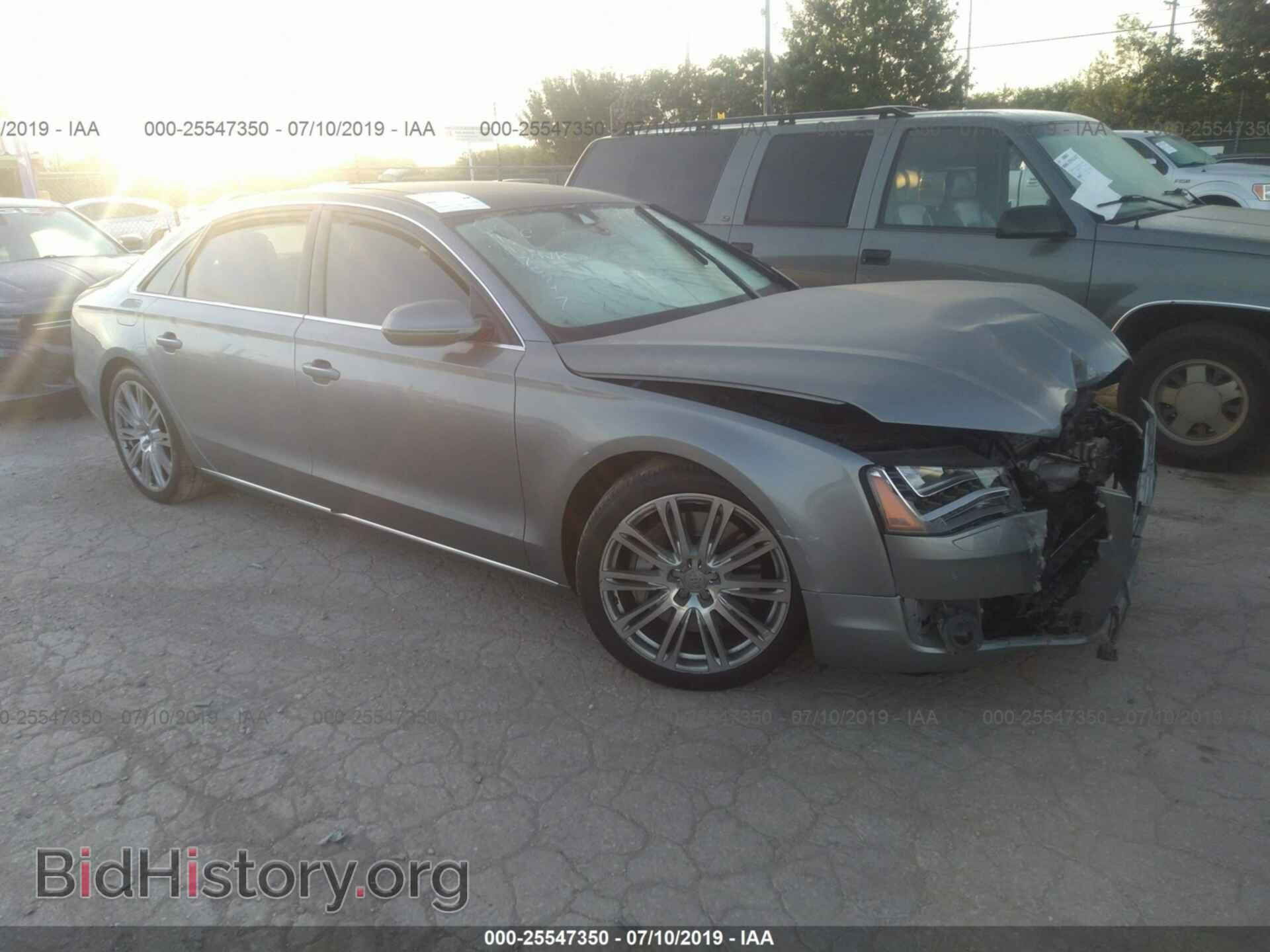 Photo WAURVAFD9BN025653 - AUDI A8 2011