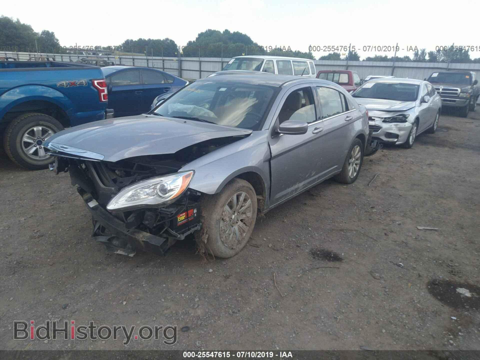 2013 CHRYSLER 200 - VIN: 1C3CCBBB0DN546826 - Photo 2