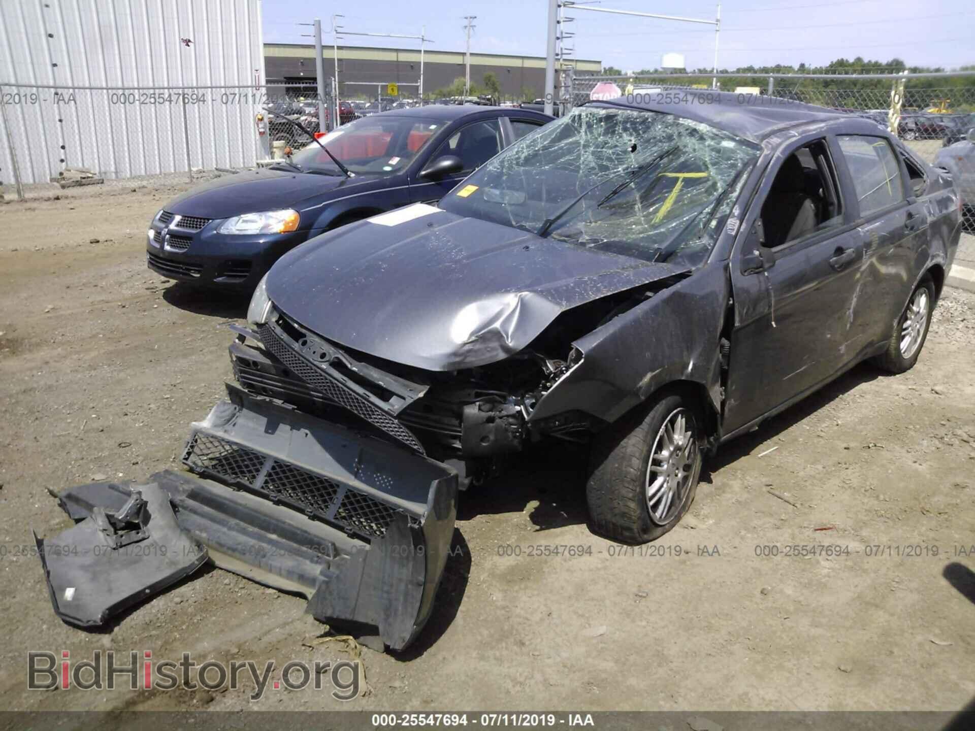 2011 FORD FOCUS - VIN: 1FAHP3FN0BW201308 - Фото 2