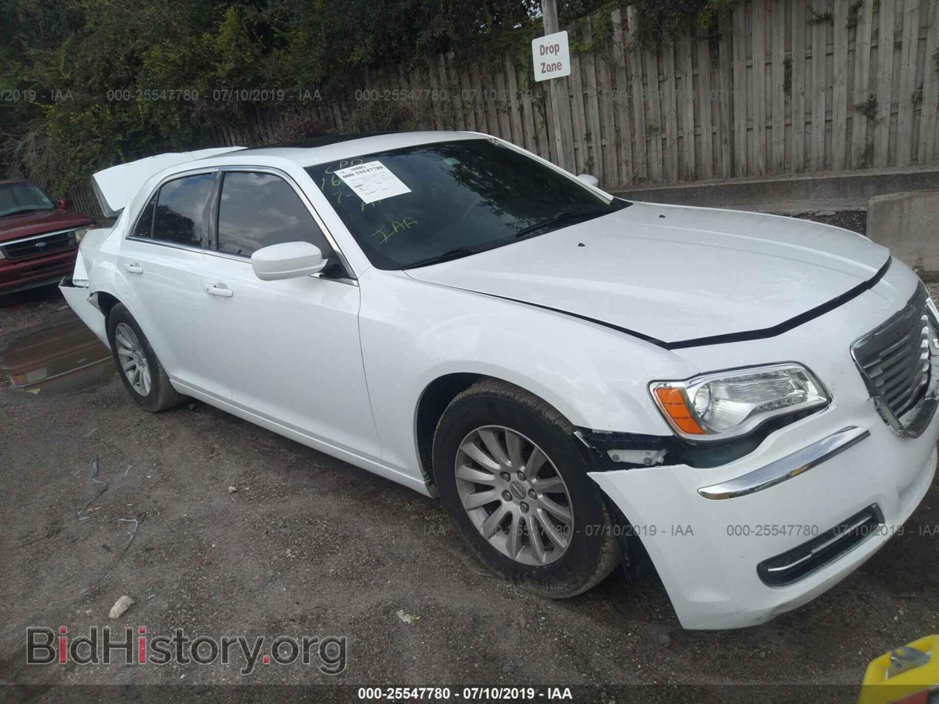 Фотография 2C3CCAAG0EH379725 - CHRYSLER 300 2014