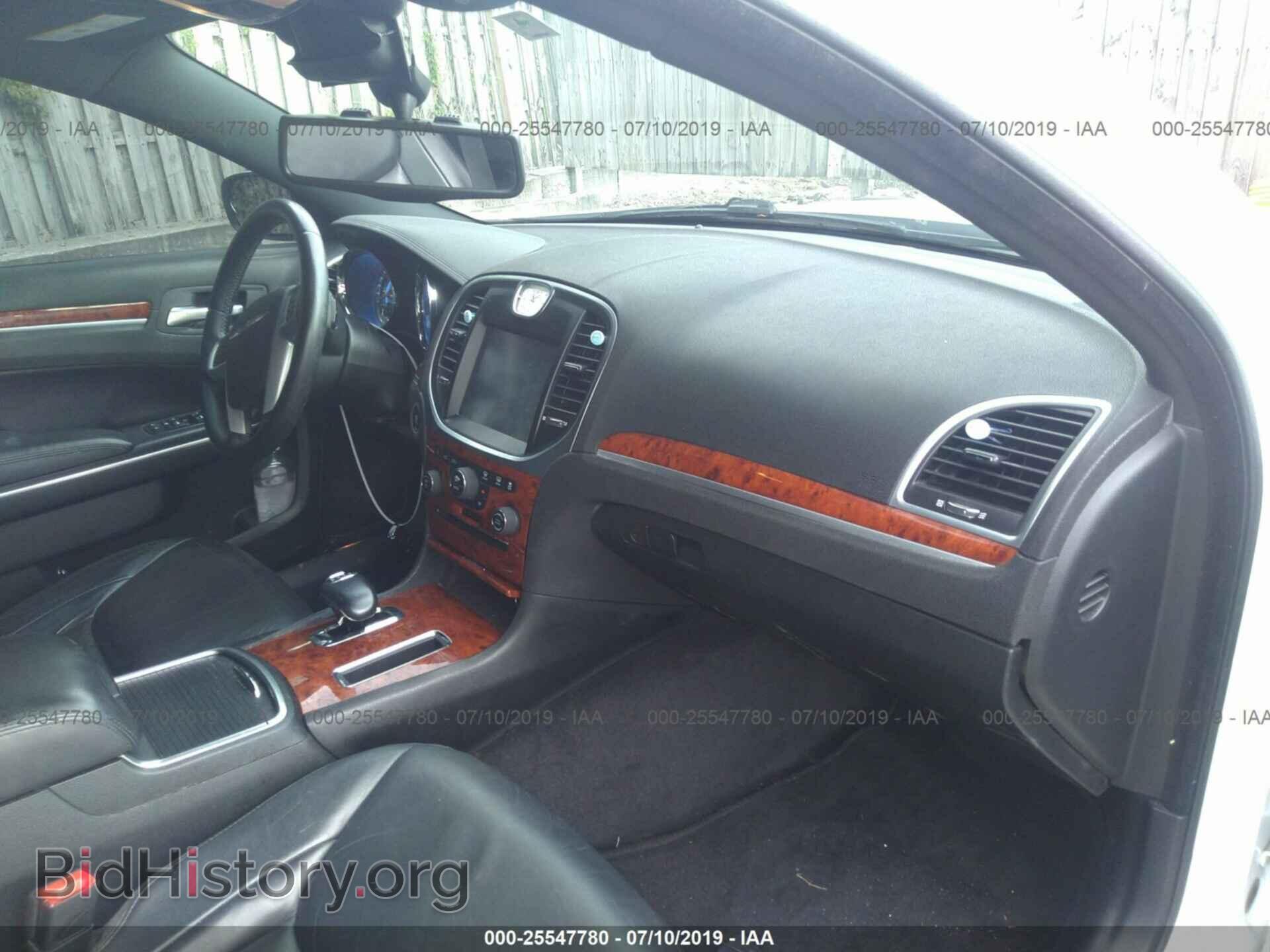 2014 CHRYSLER 300 - VIN: 2C3CCAAG0EH379725 - Фото 5
