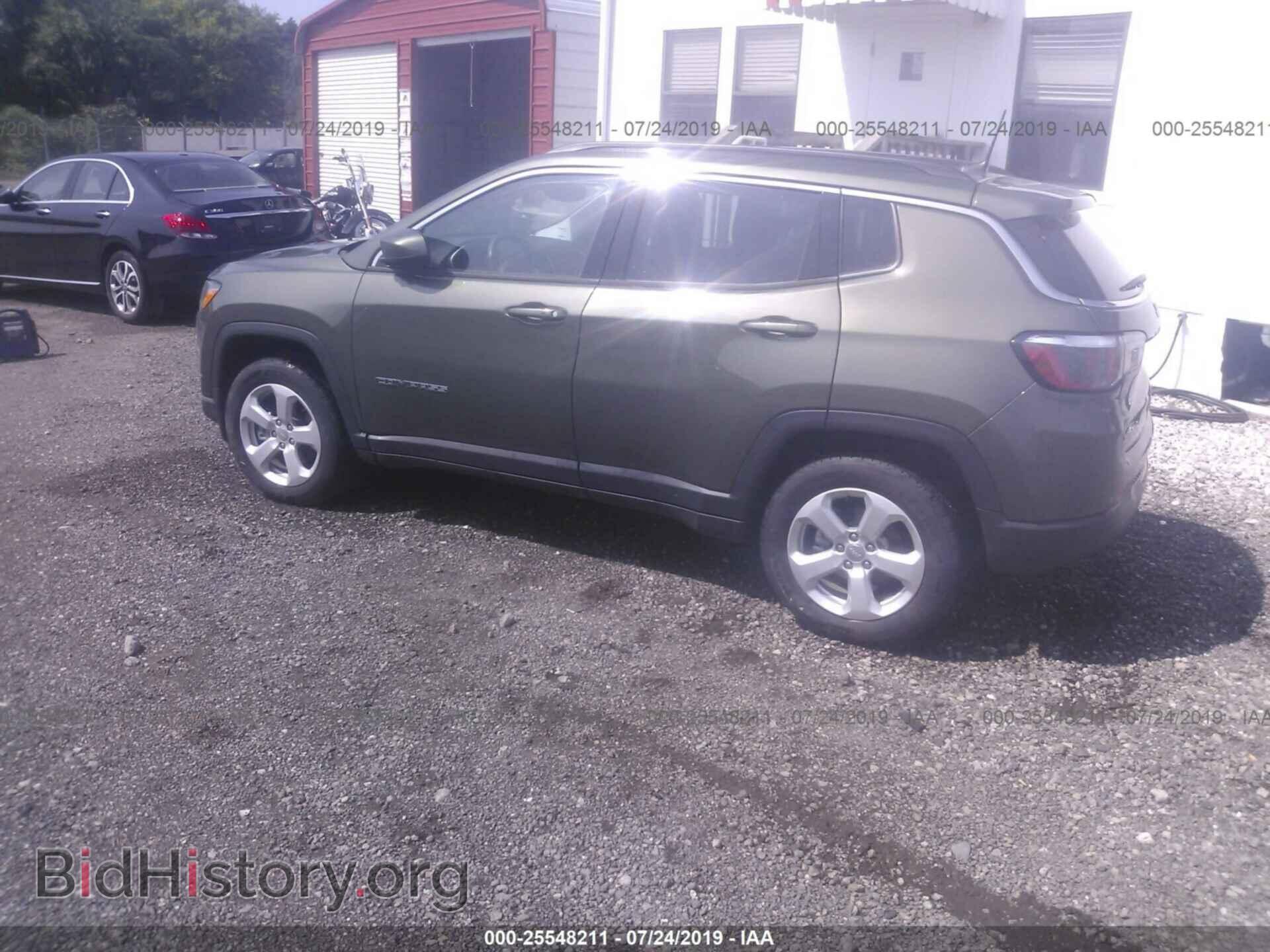 2019 JEEP COMPASS - VIN: 3C4NJDBB0KT703807 - Фото 3
