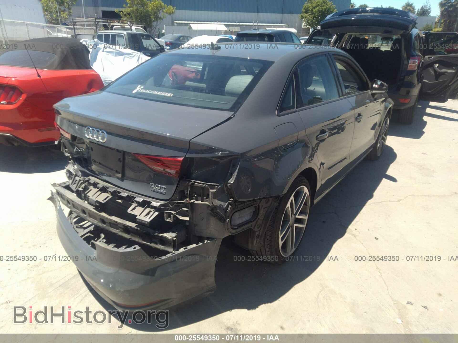 2017 AUDI A3 - VIN: WAUB8GFF3H1010224 - Фото 4