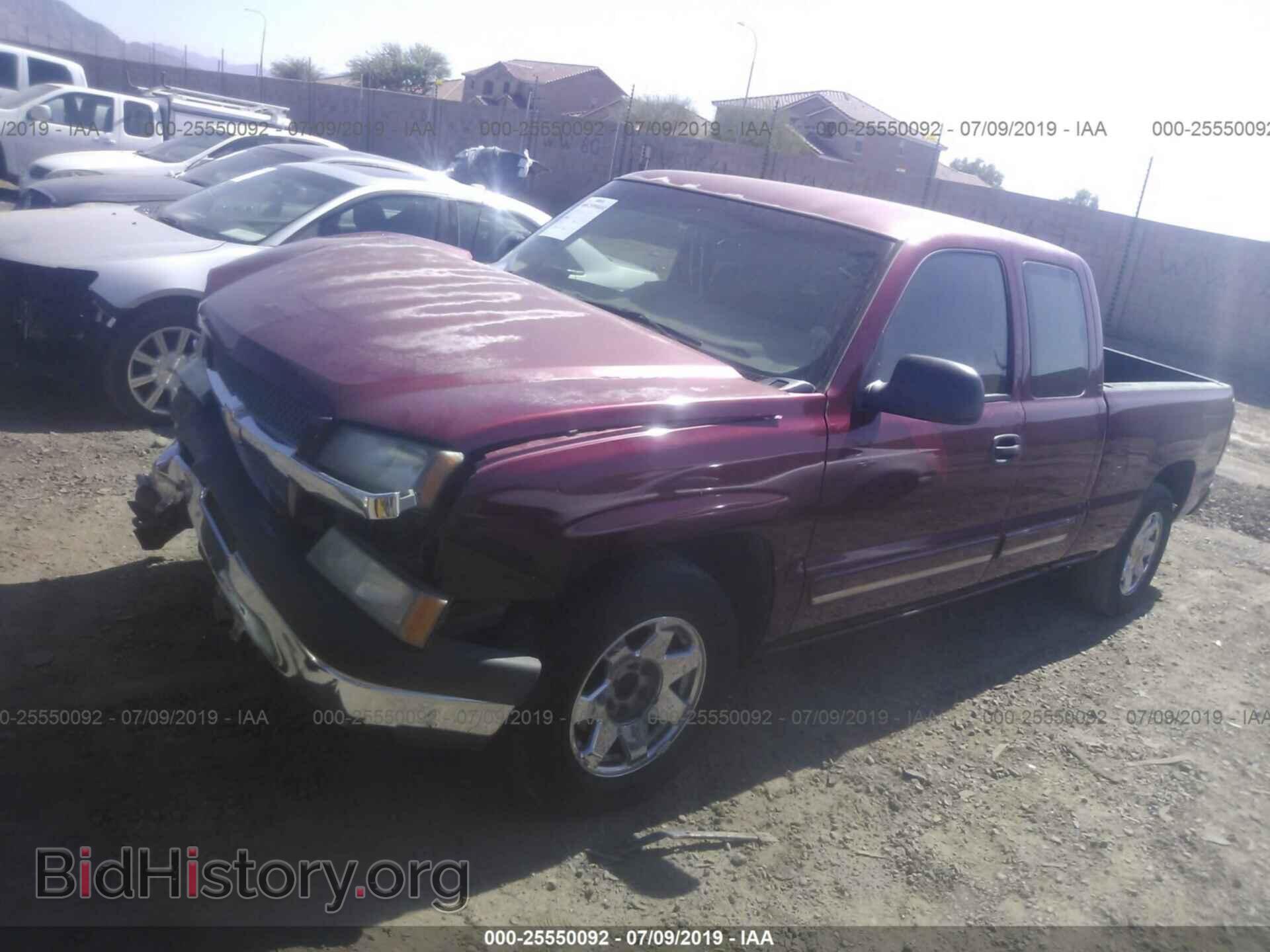 2005 CHEVROLET SILVERADO - VIN: 2GCEC19V451177132 - Фото 2