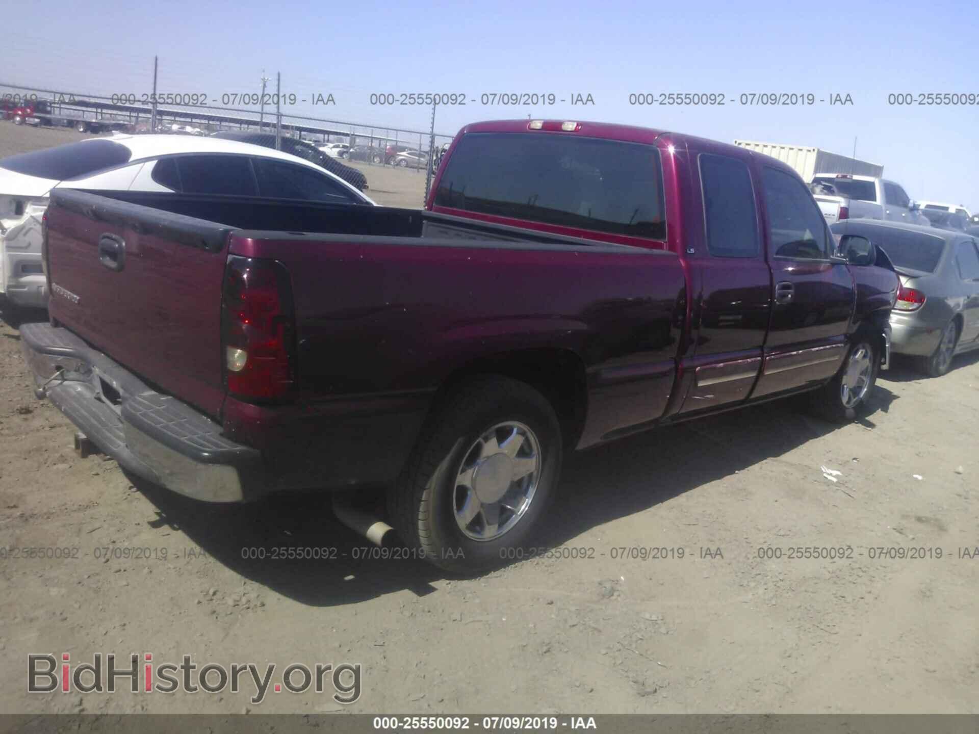 2005 CHEVROLET SILVERADO - VIN: 2GCEC19V451177132 - Фото 4
