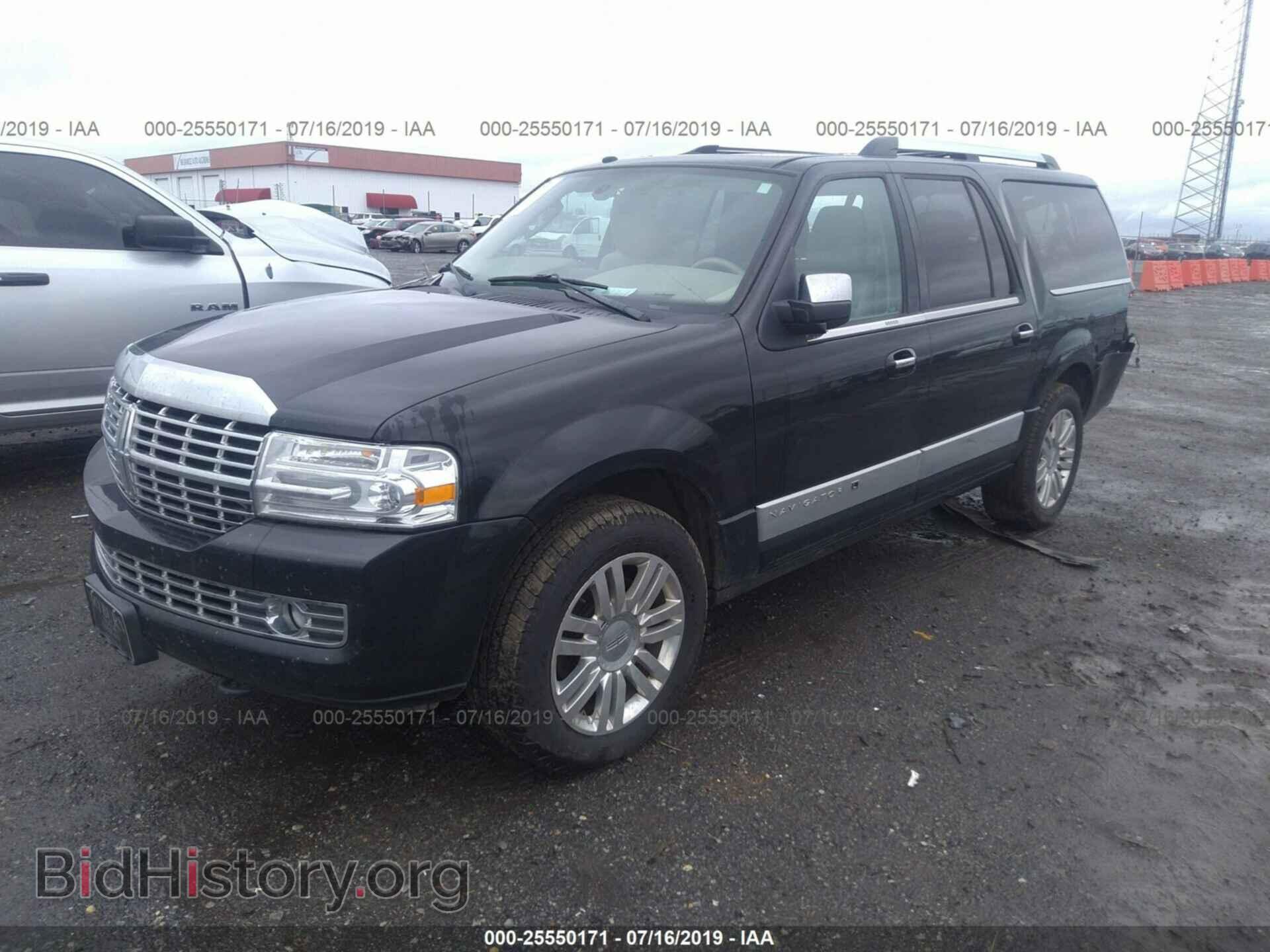 2012 LINCOLN NAVIGATOR - VIN: 5LMJJ3H57CEL02663 - Фото 2
