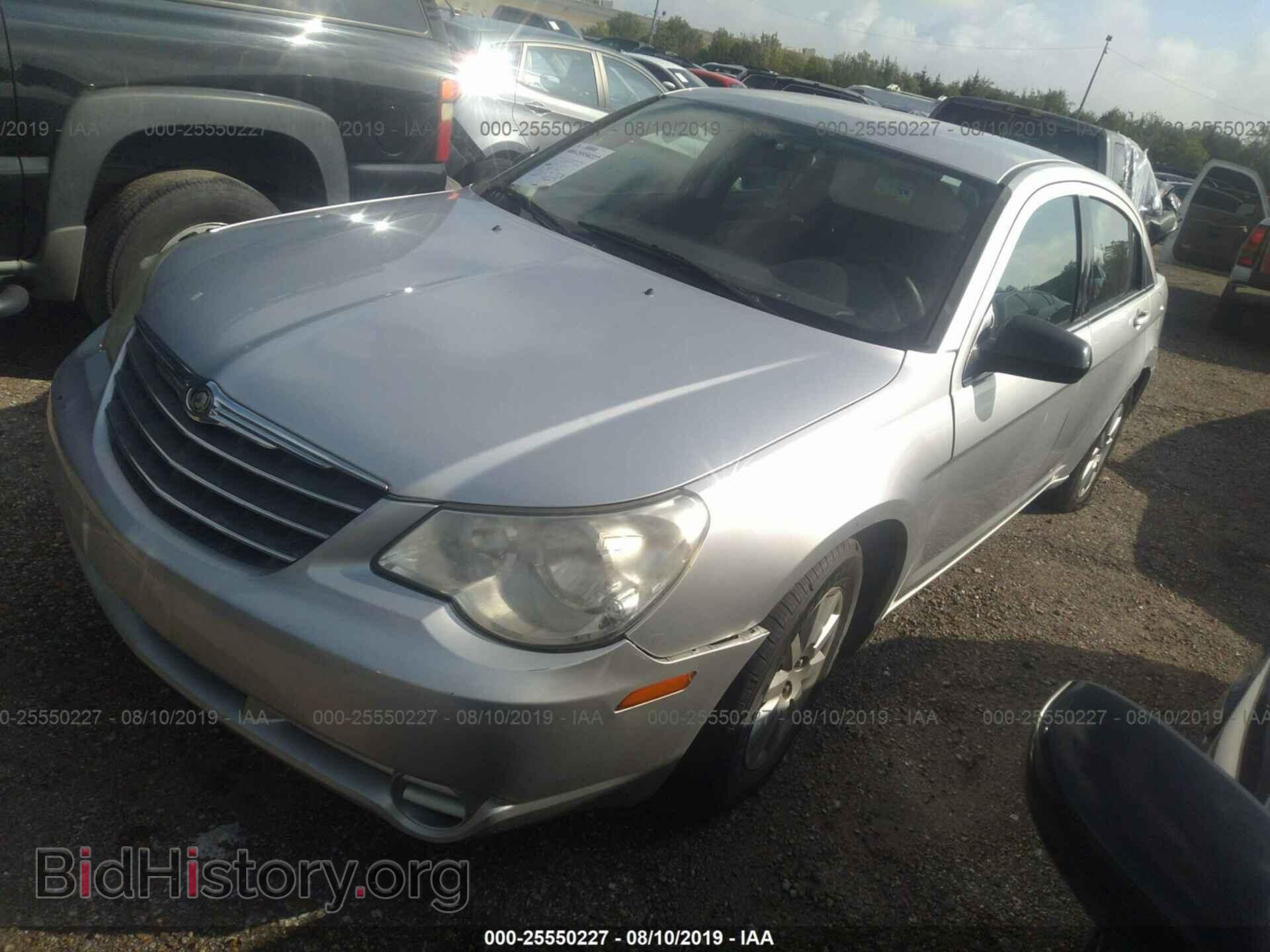 2010 CHRYSLER SEBRING - VIN: 1C3CC4FB3AN187411 - Фото 2