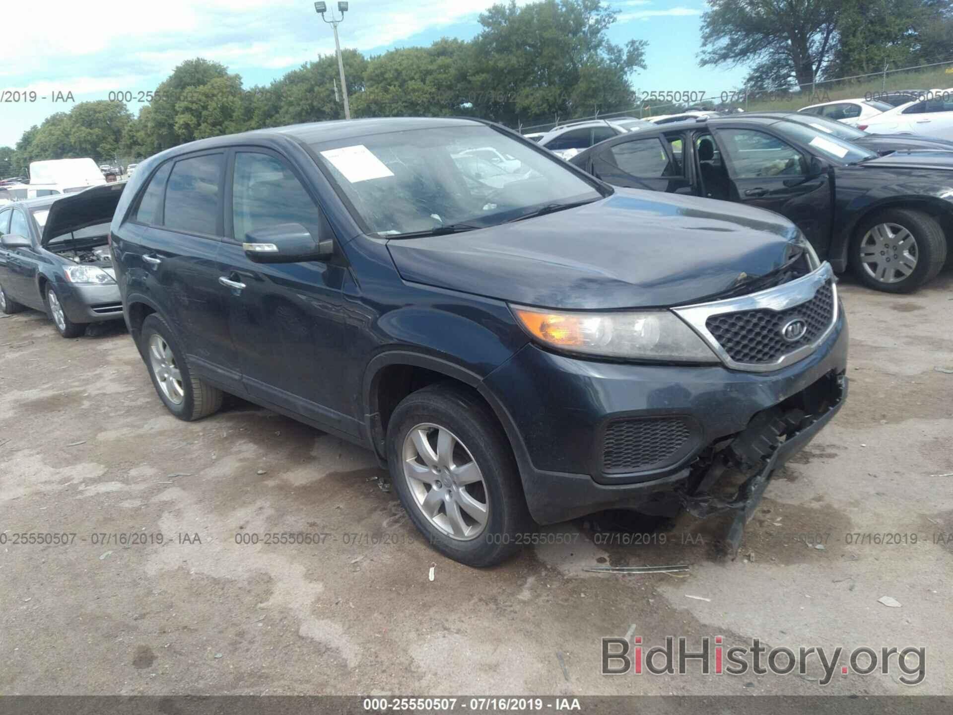 Photo 5XYKT3A16BG153908 - KIA SORENTO 2011