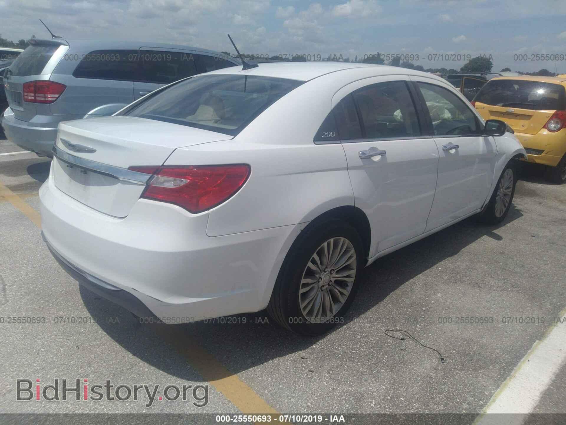 2012 CHRYSLER 200 - VIN: 1C3CCBCB6CN305348 - Фото 4
