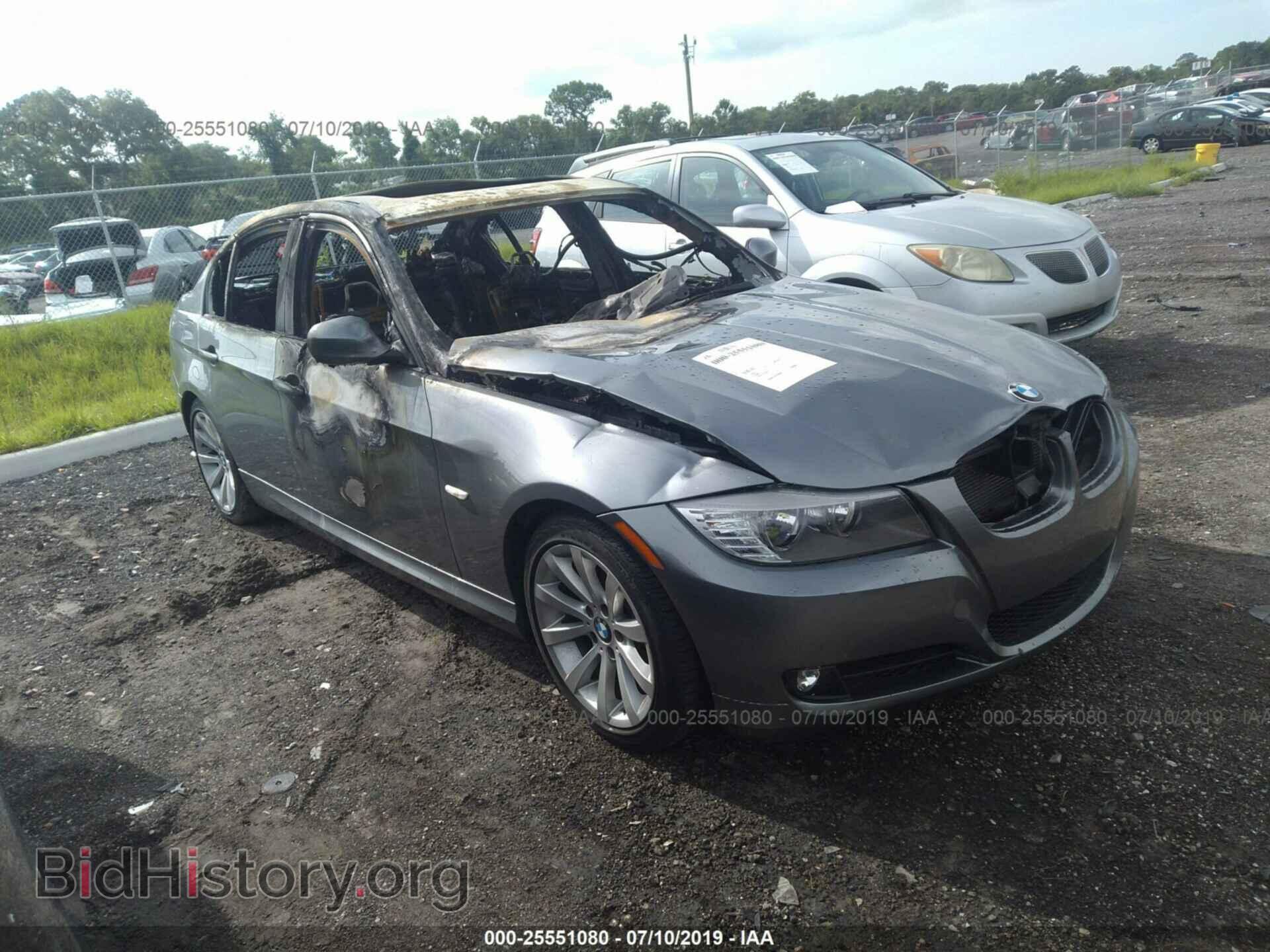 Photo WBAPH7G51BNN04593 - BMW 328 2011