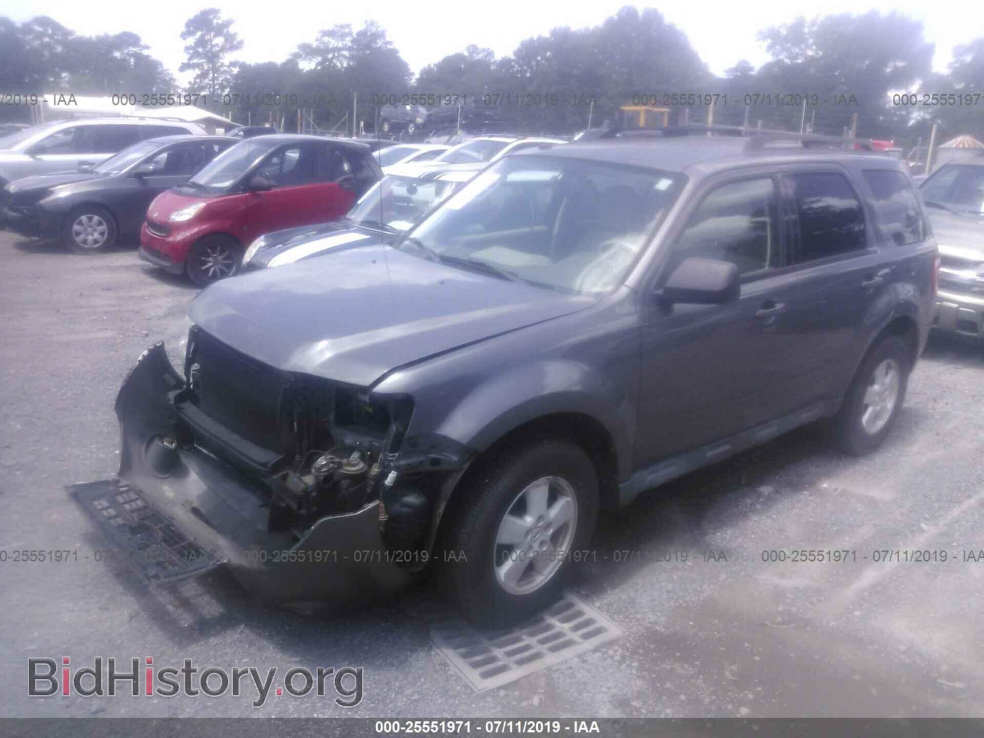 2011 FORD ESCAPE - VIN: 1FMCU0D78BKB04540 - Photo 2