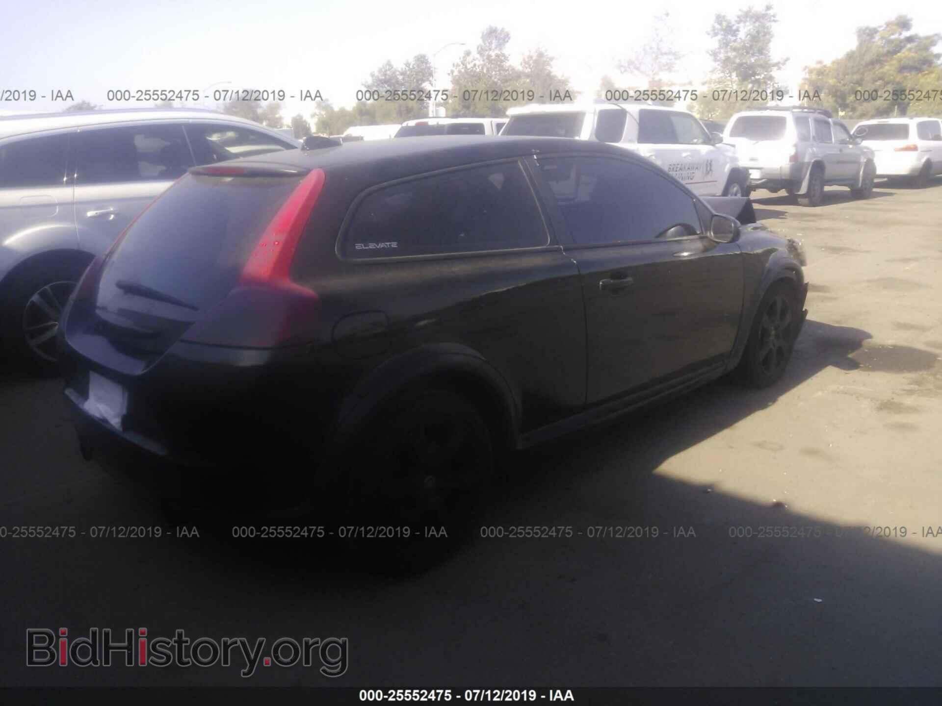 2011 VOLVO C30 - VIN: YV1672MK1B2201985 - Фото 4