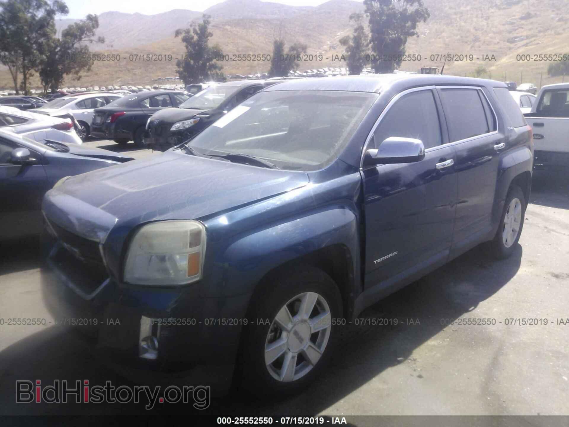 2010 GMC TERRAIN - VIN: 2CTALBEW9A6363382 - Photo 2