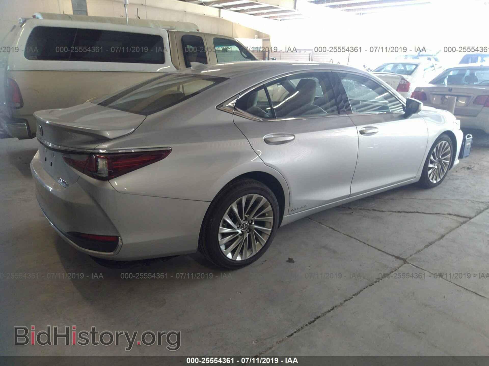 2019 LEXUS ES - VIN: JTHB21B15K2001844 - Фото 4