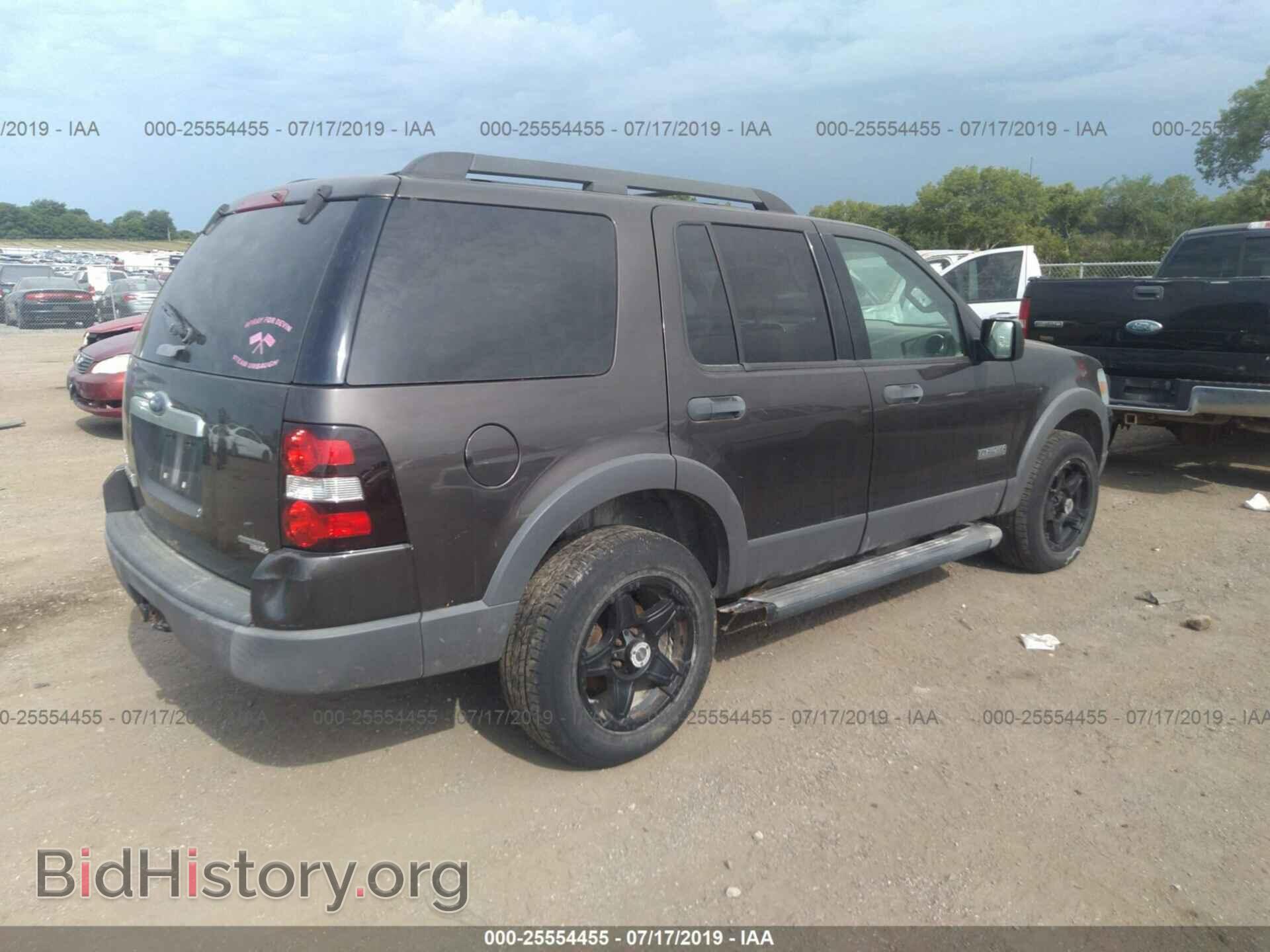2006 FORD EXPLORER - VIN: 1FMEU73E76UB13550 - Photo 4