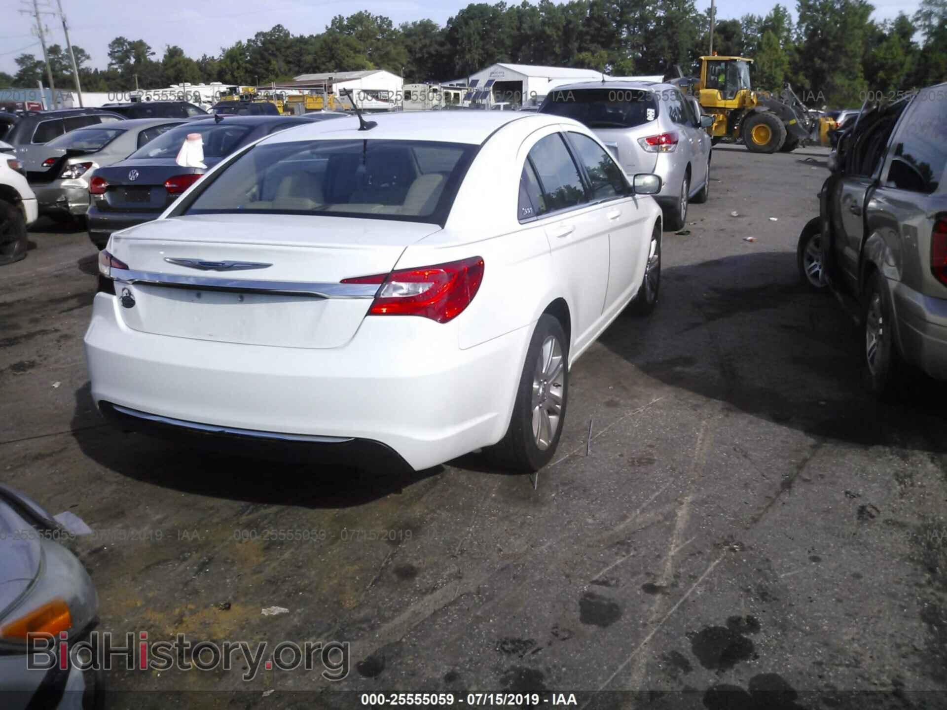 2012 CHRYSLER 200 - VIN: 1C3CCBBB7CN119688 - Фото 4