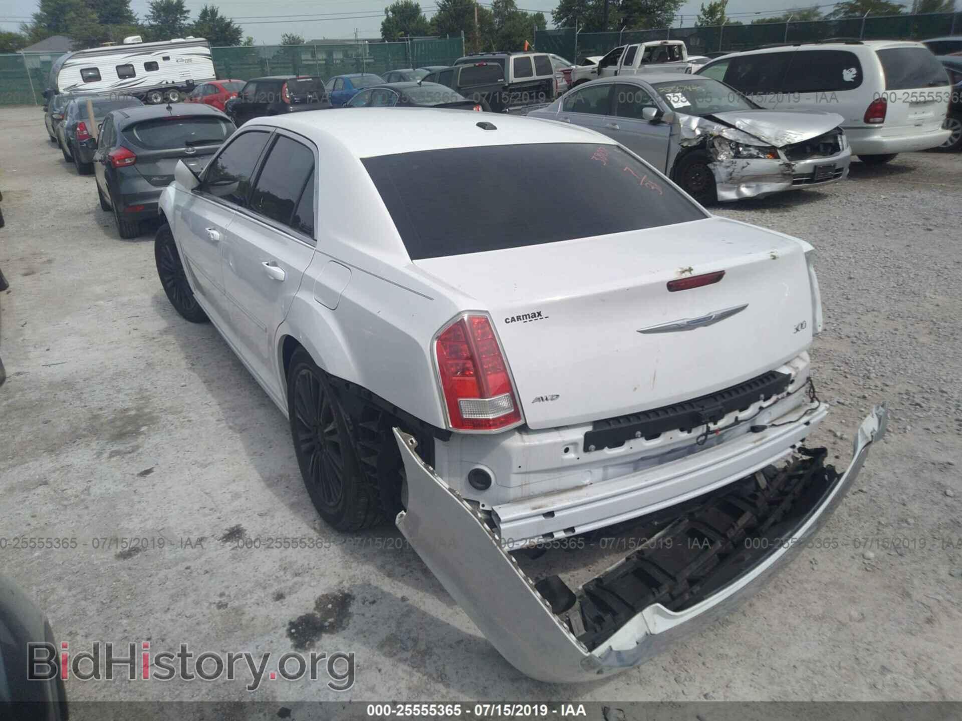 2014 CHRYSLER 300 - VIN: 2C3CCARG5EH383807 - Фото 3