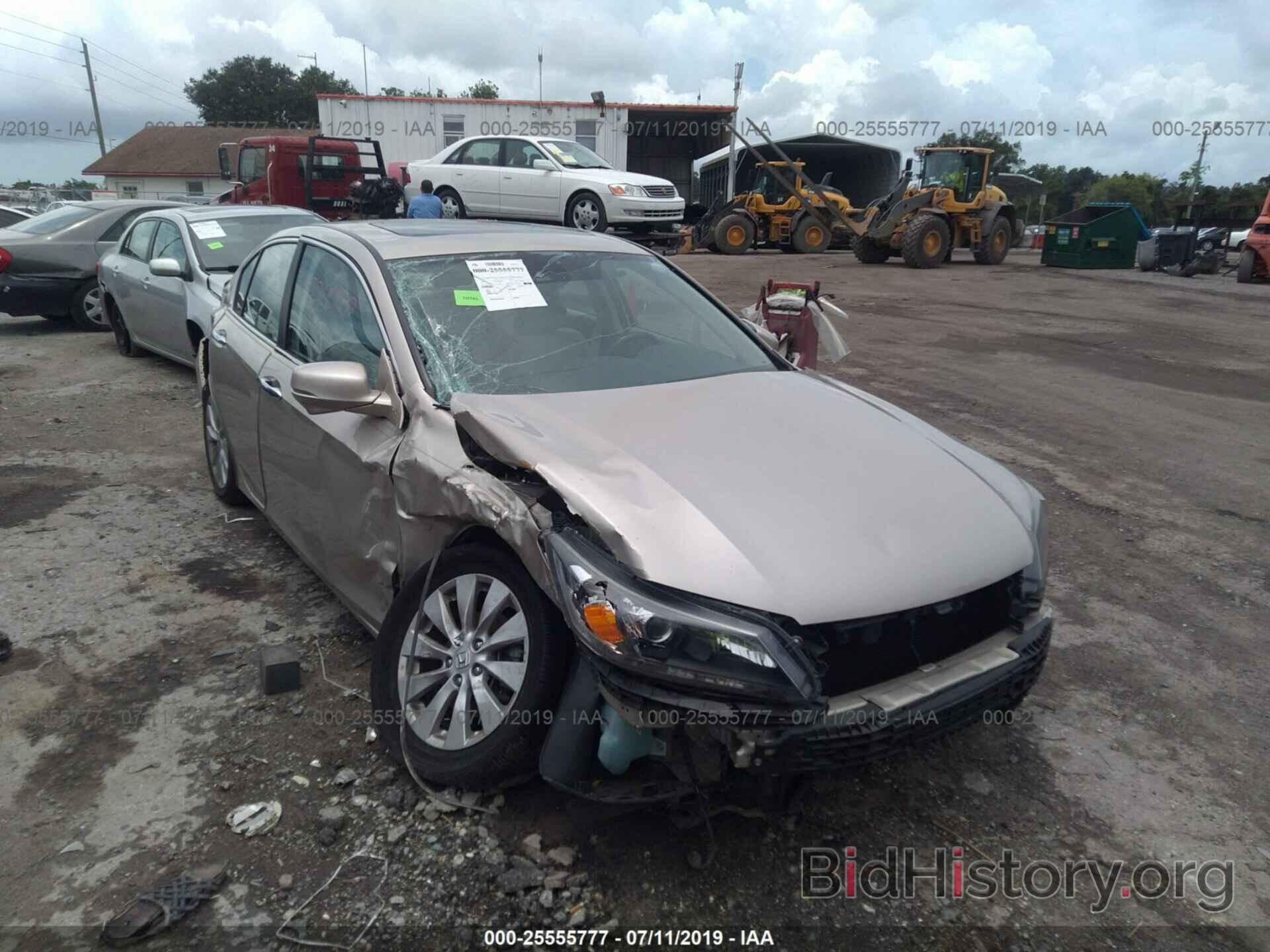 Photo 1HGCR2F85EA183328 - HONDA ACCORD 2014