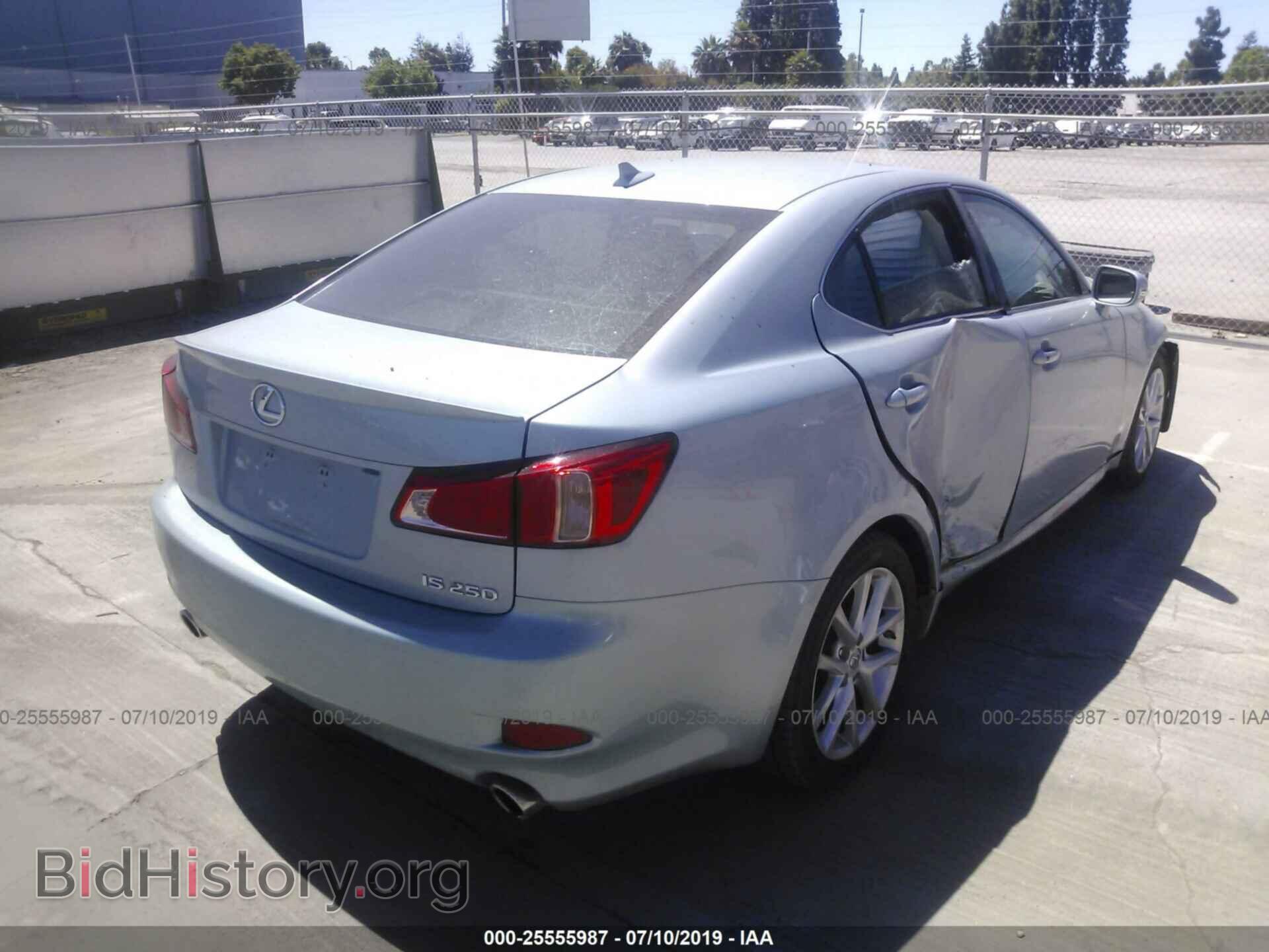 2011 LEXUS IS - VIN: JTHBF5C20B5139504 - Фото 4