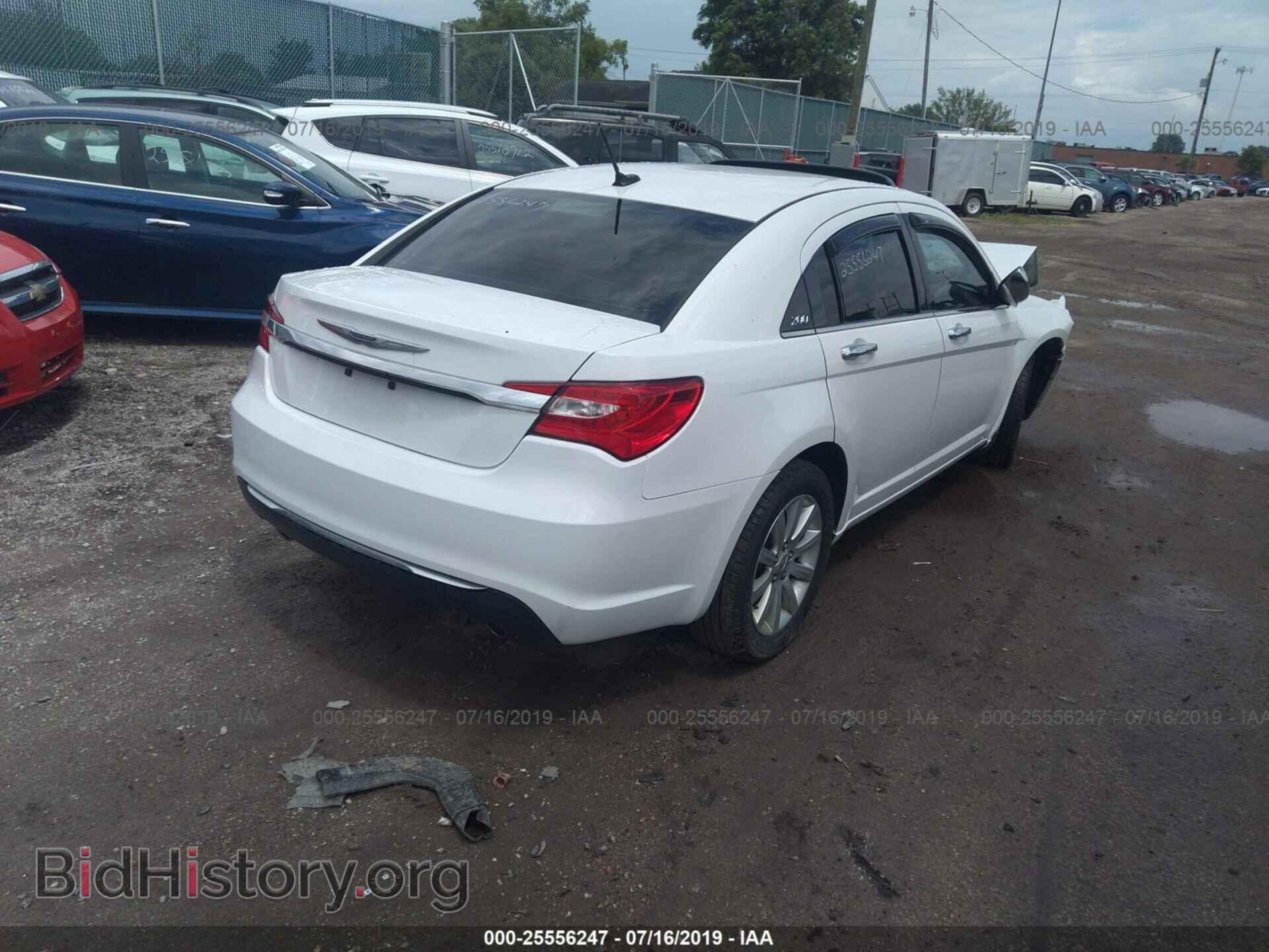 2014 CHRYSLER 200 - VIN: 1C3CCBCG6EN177157 - Фото 4