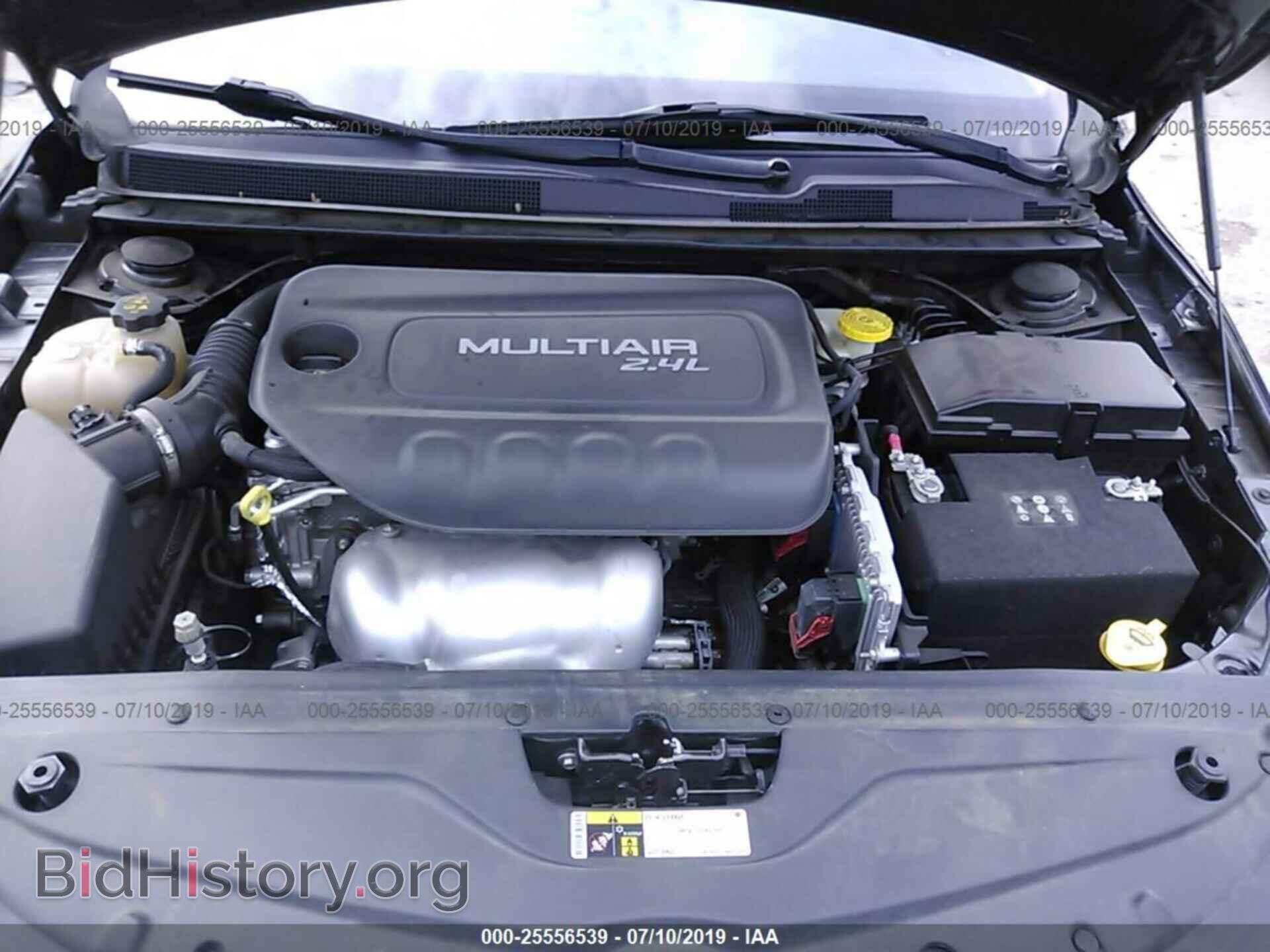 2016 CHRYSLER 200 - VIN: 1C3CCCAB1GN133471 - Photo 10