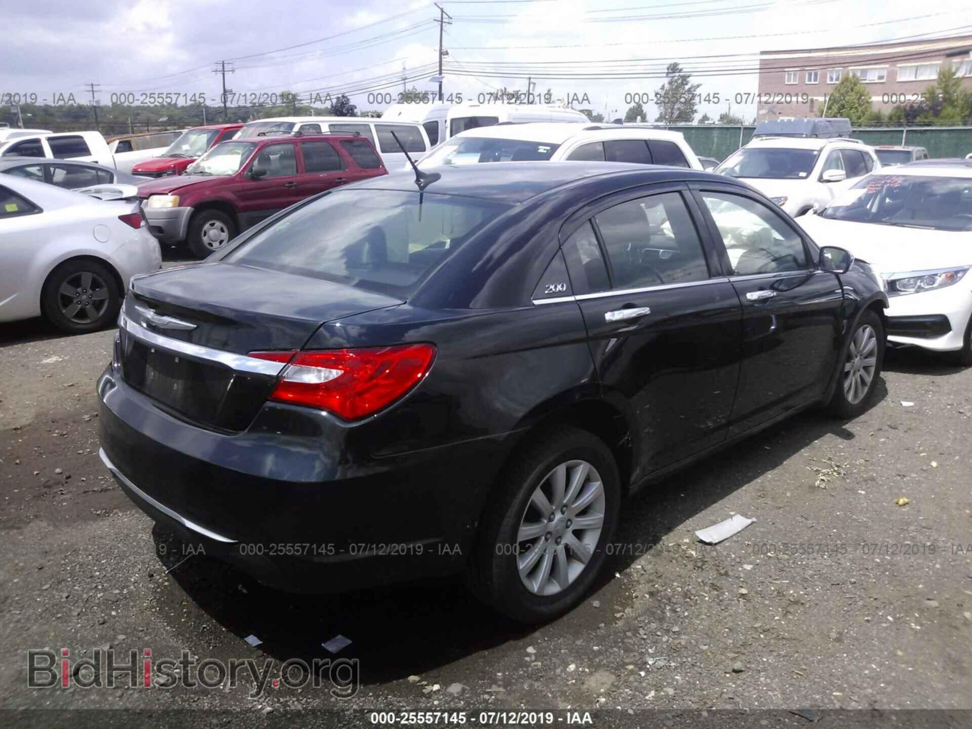 2013 CHRYSLER 200 - VIN: 1C3CCBCG8DN638941 - Фото 4