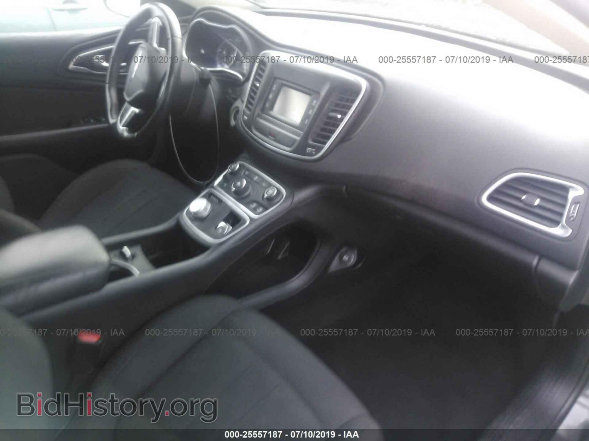 2016 CHRYSLER 200 - VIN: 1C3CCCAB2GN164437 - Photo 5