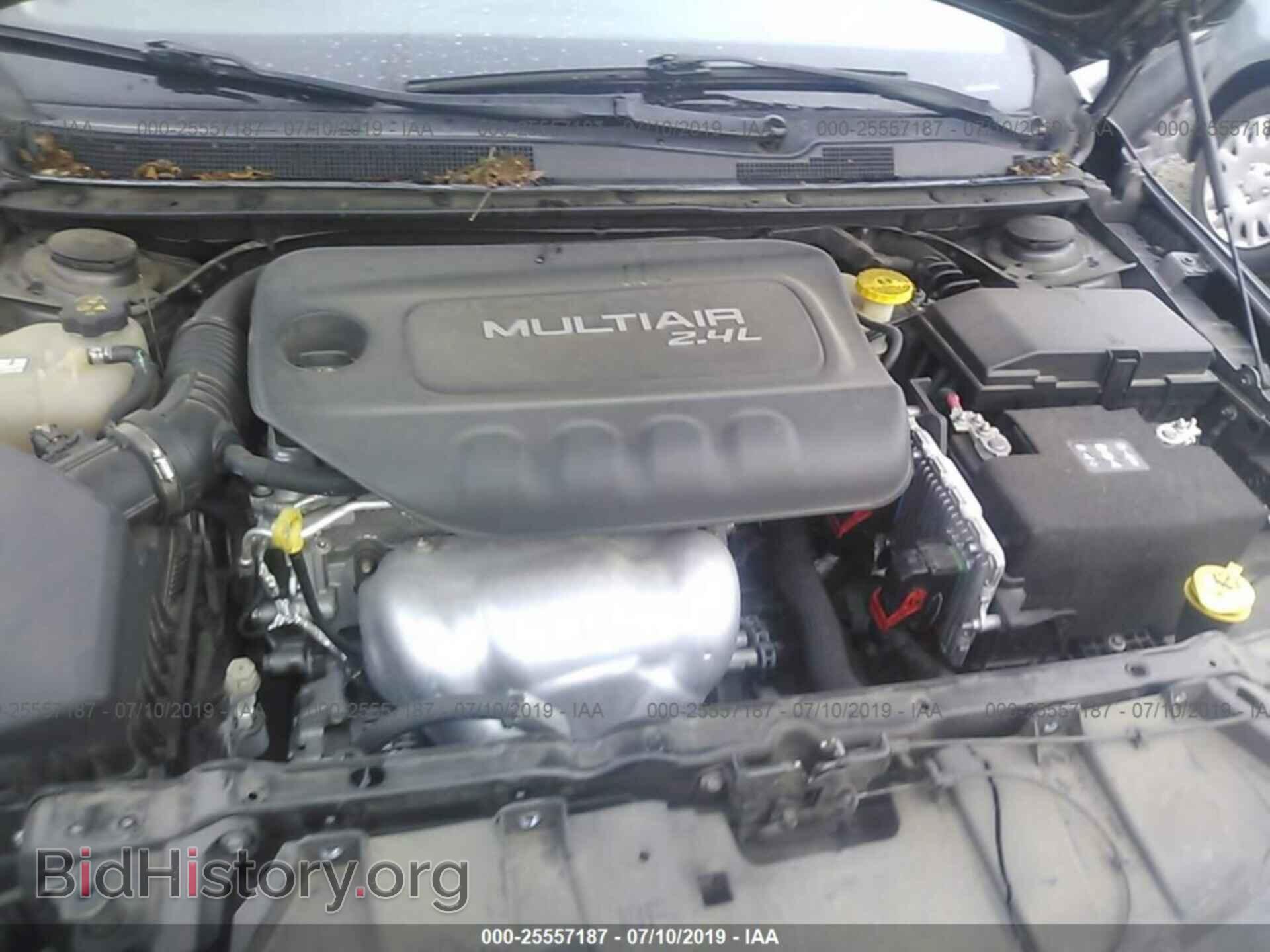 2016 CHRYSLER 200 - VIN: 1C3CCCAB2GN164437 - Photo 10