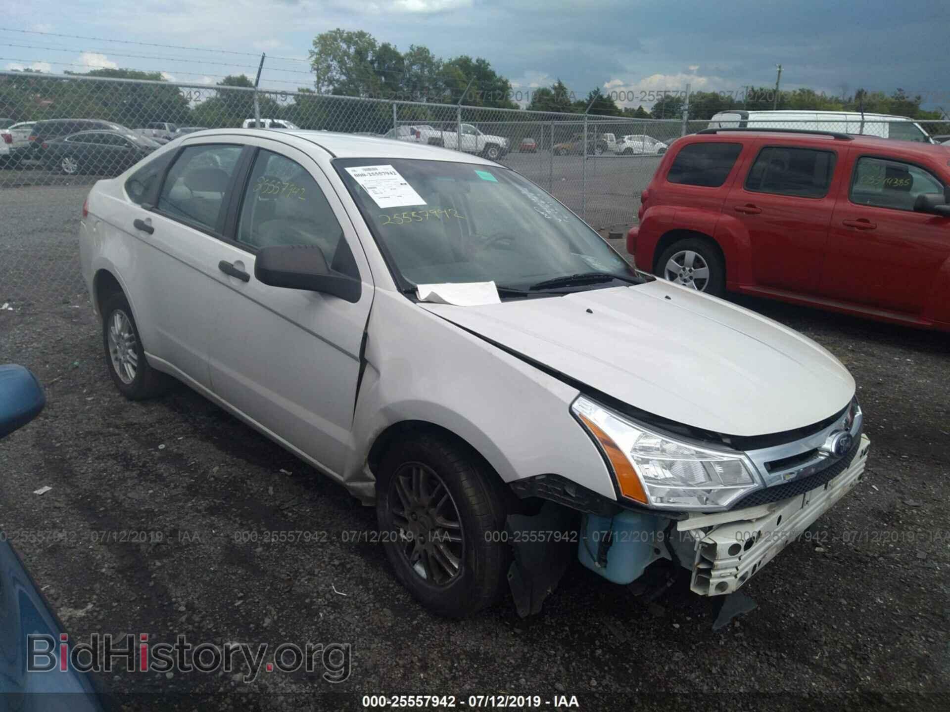 Photo 1FAHP3FNXBW200442 - FORD FOCUS 2011