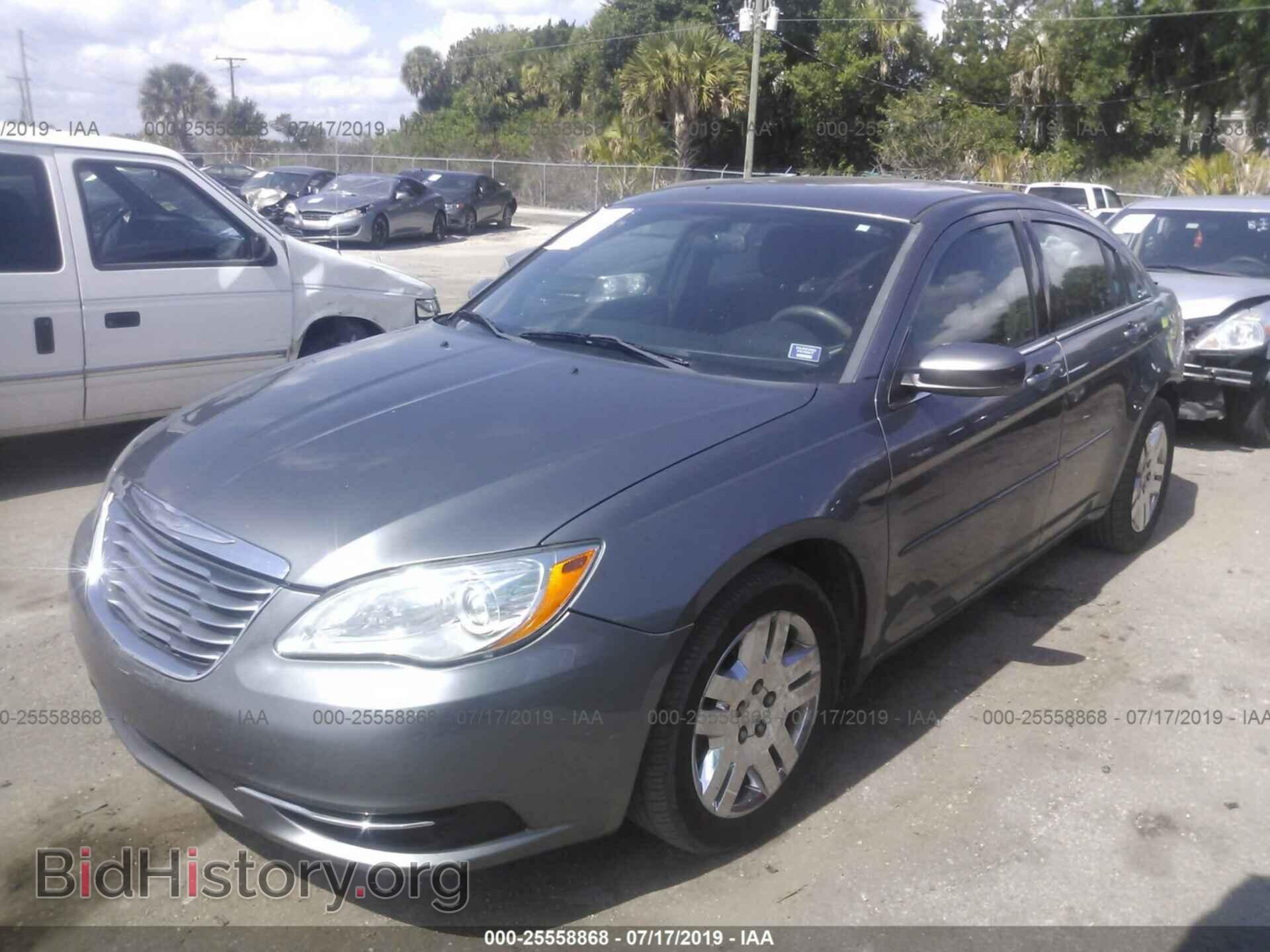 2013 CHRYSLER 200 - VIN: 1C3CCBAB1DN568626 - Фото 2