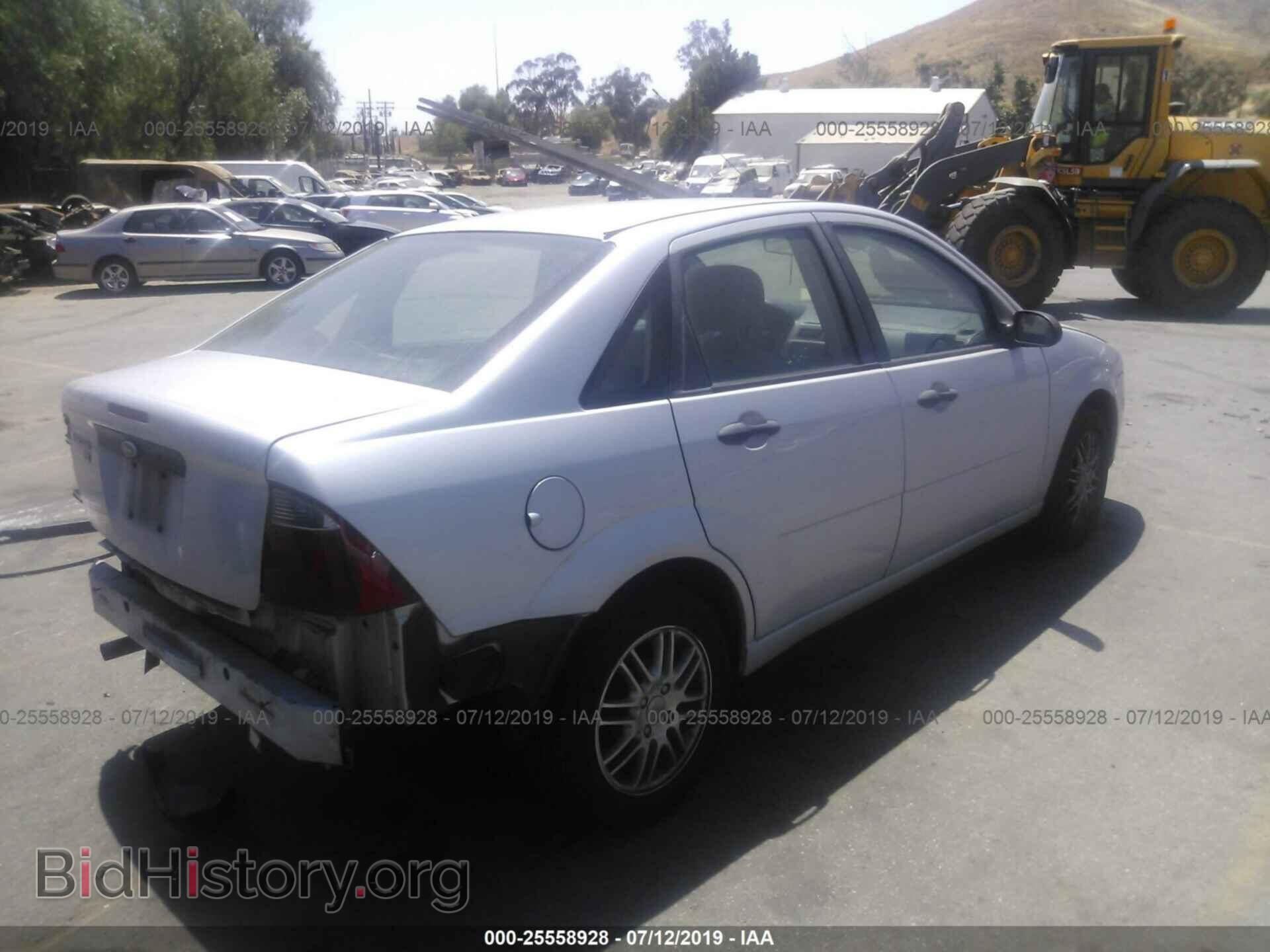 2007 FORD FOCUS - VIN: 1FAHP34N07W295295 - Photo 4