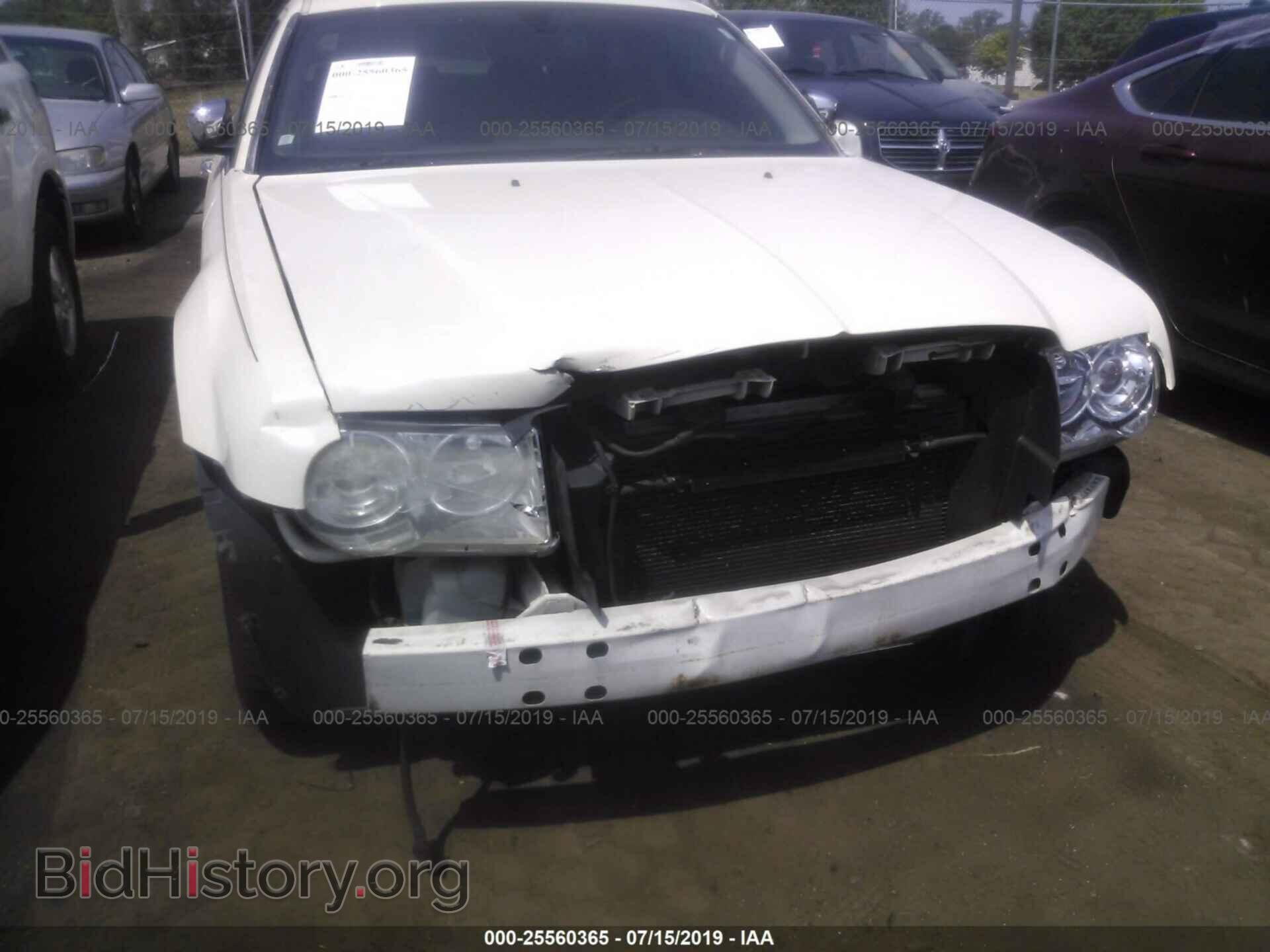 2006 CHRYSLER 300C - VIN: 2C3LA63H26H309458 - Фото 6