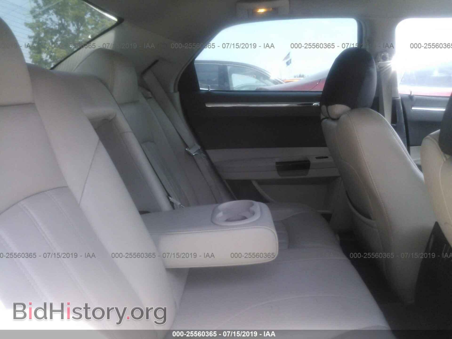 2006 CHRYSLER 300C - VIN: 2C3LA63H26H309458 - Фото 8